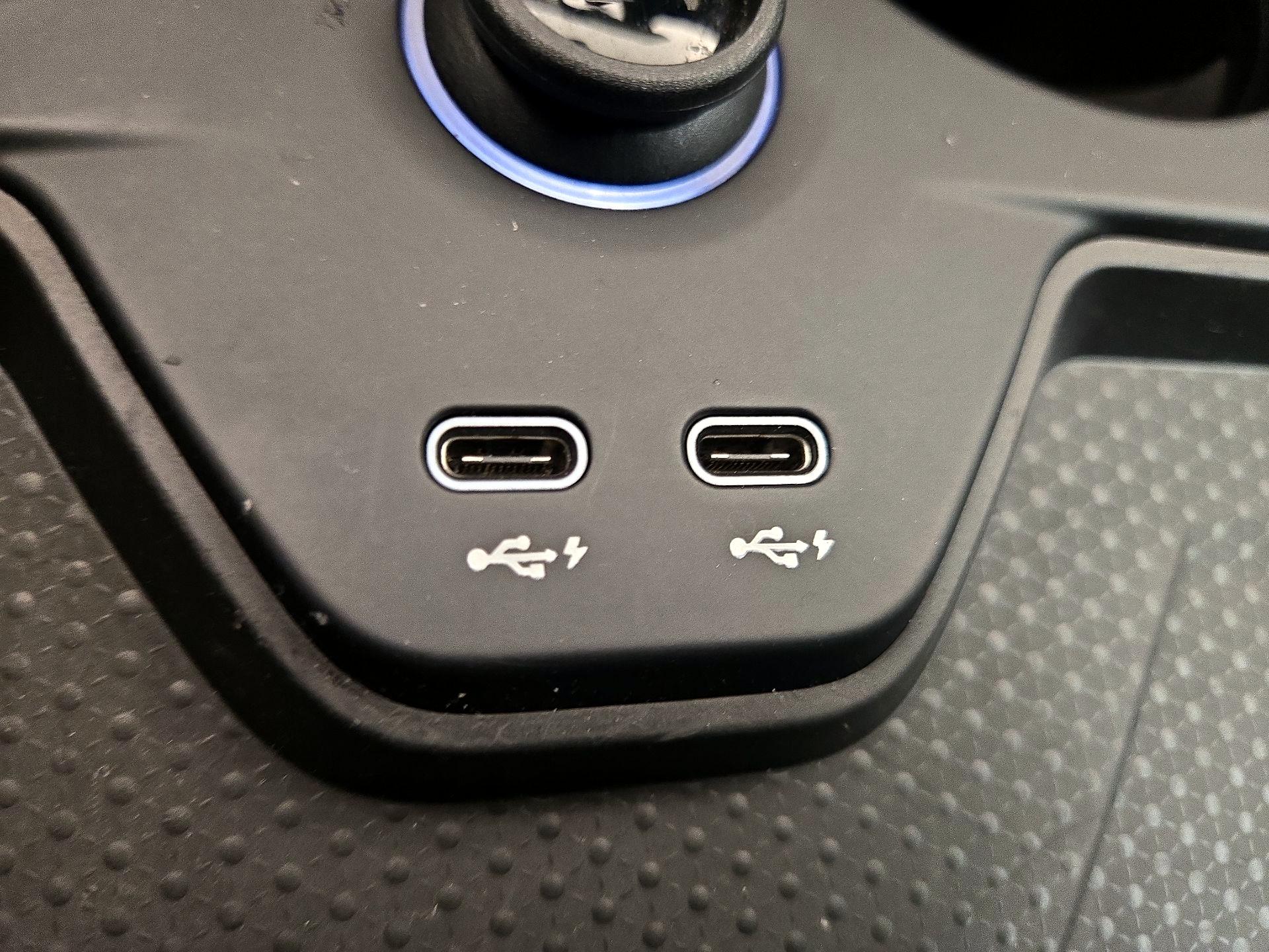 Thumbnail: 2023 BMW iX - 19