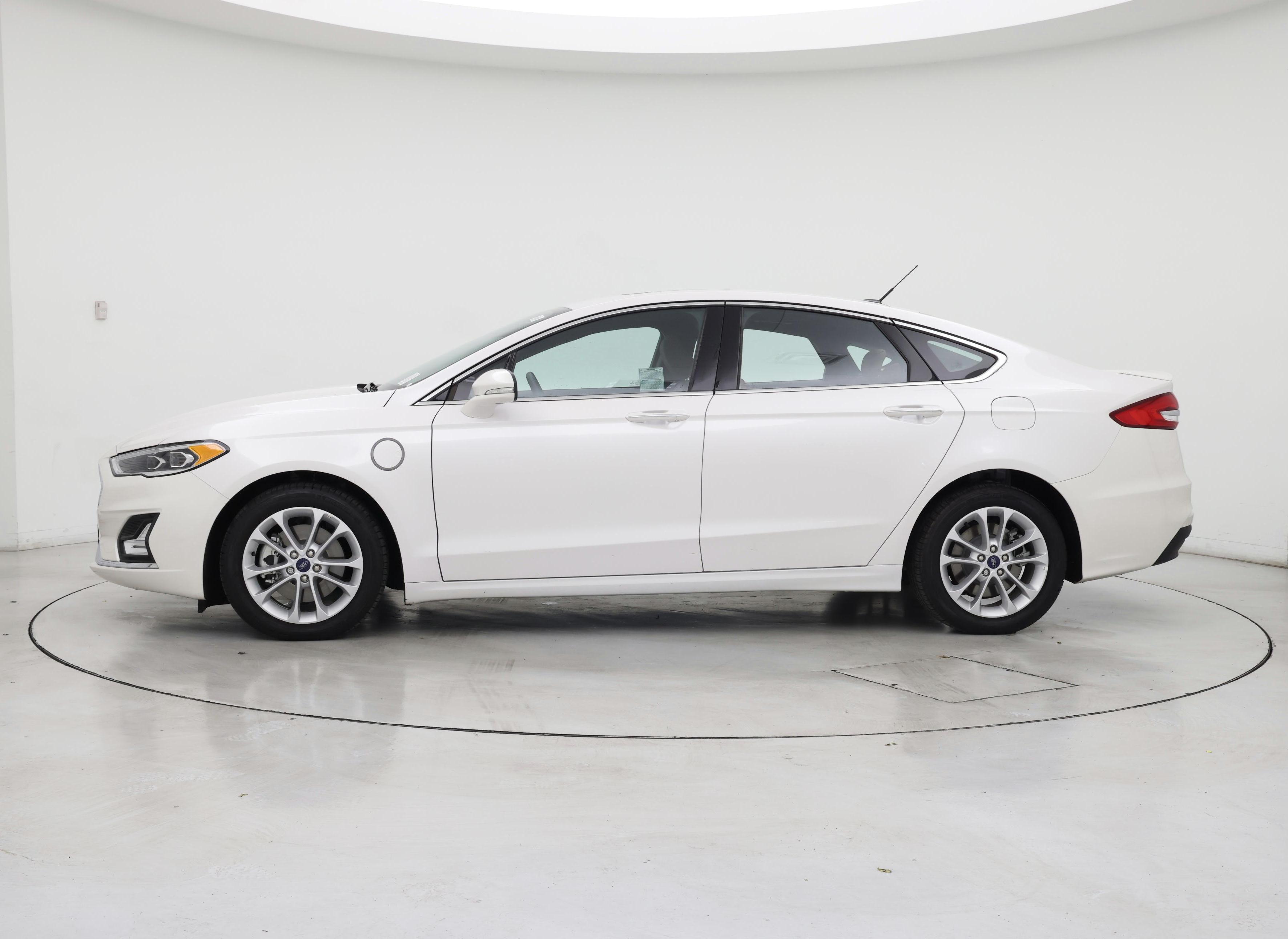 Thumbnail: 2020 Ford Fusion - 3