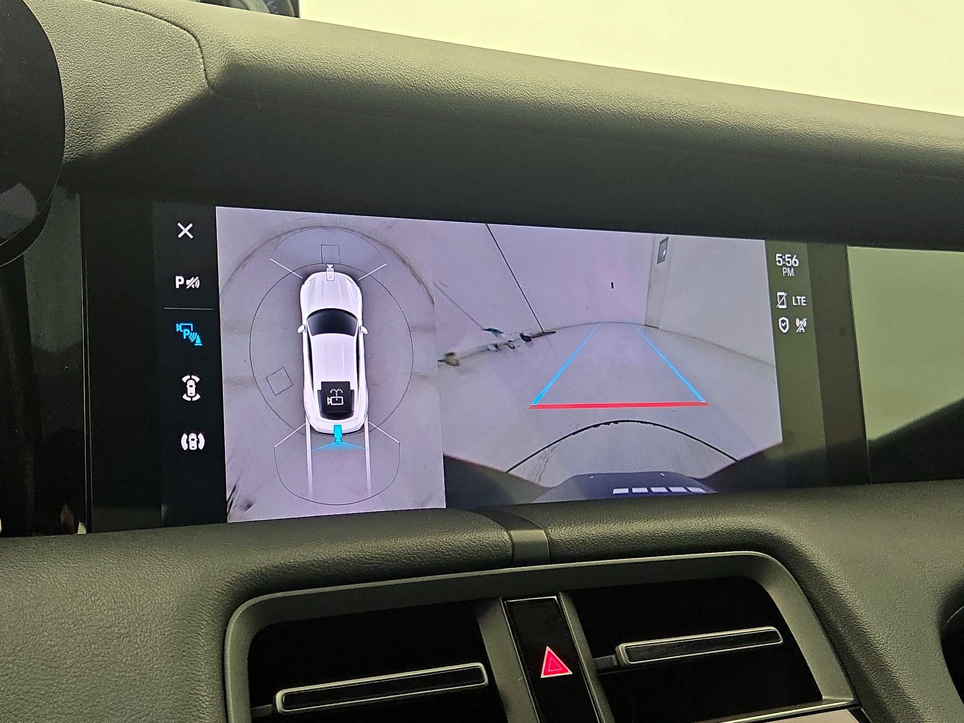 Thumbnail: 2023 Porsche Taycan - 15