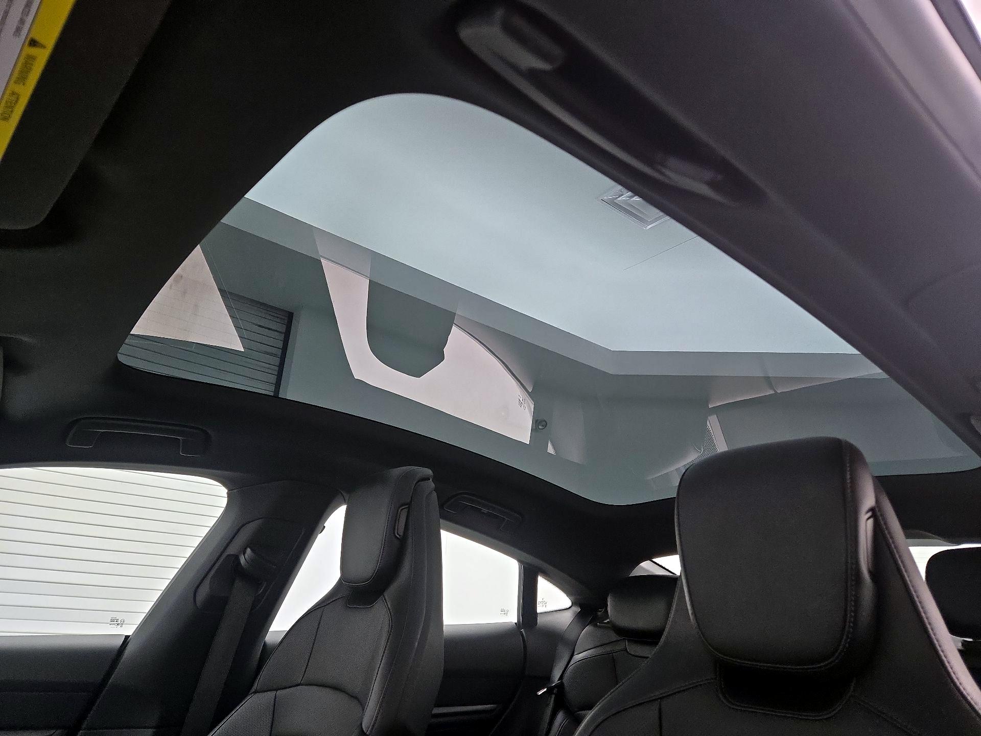 Thumbnail: 2023 Porsche Taycan - 20