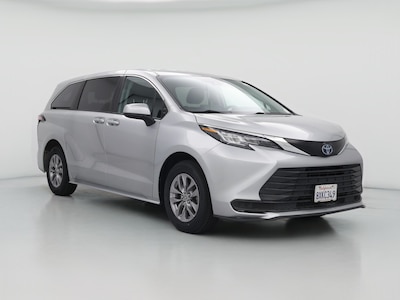 2022 Toyota Sienna Hybrid LE