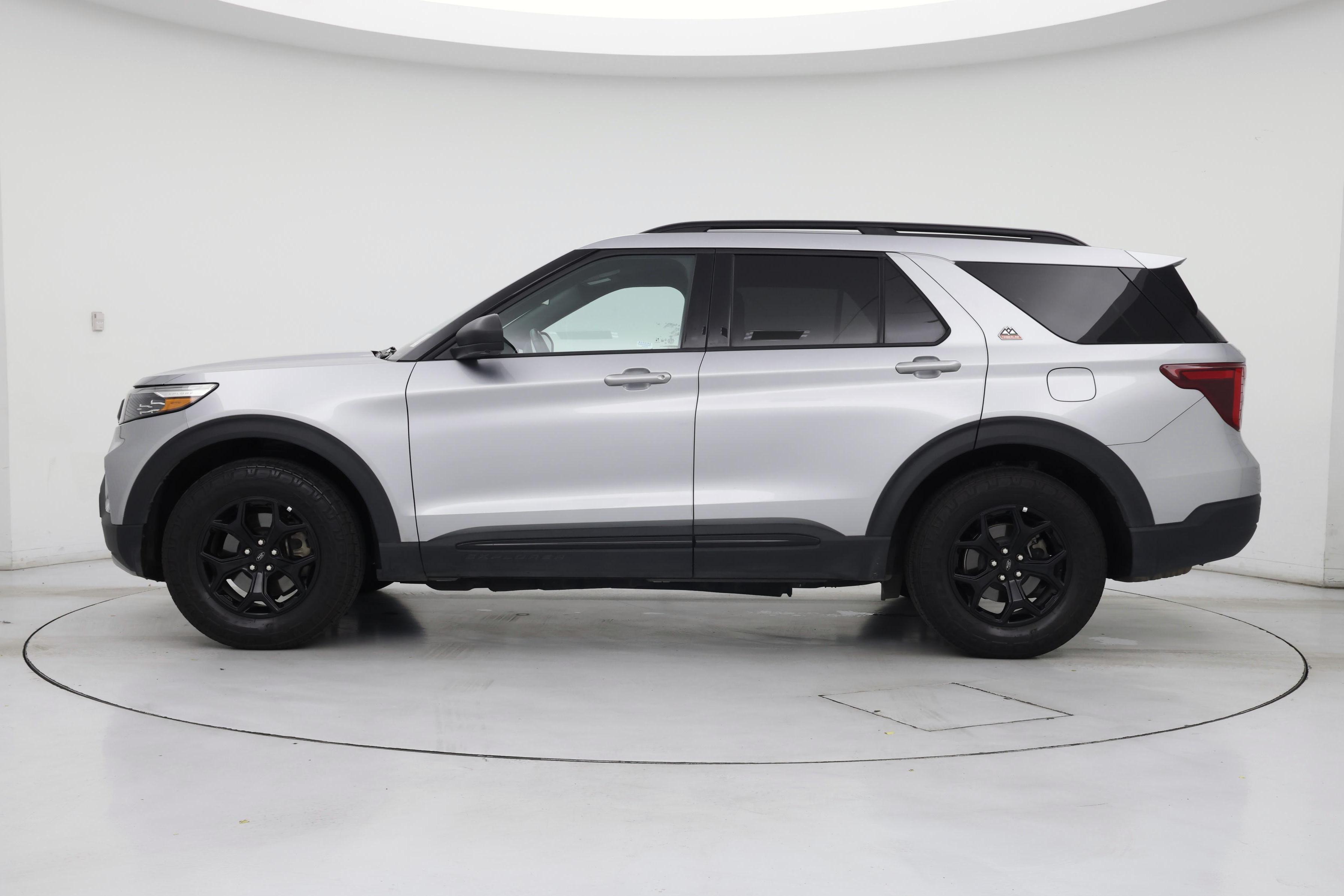 Thumbnail: 2022 Ford Explorer - 3