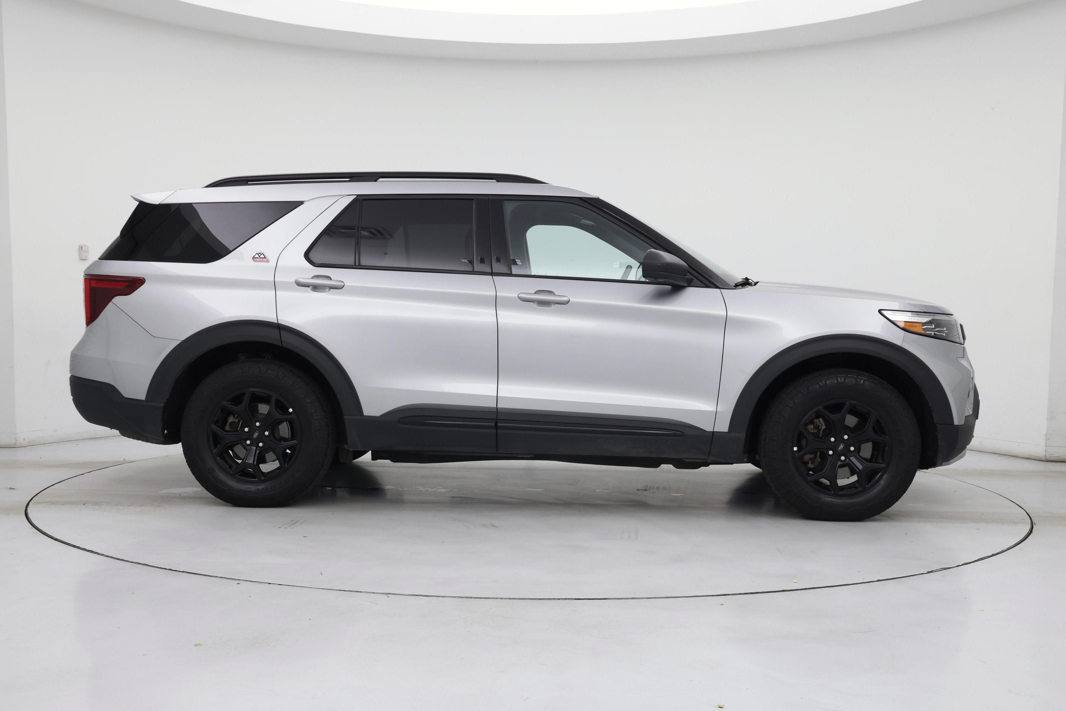 Thumbnail: 2022 Ford Explorer - 7