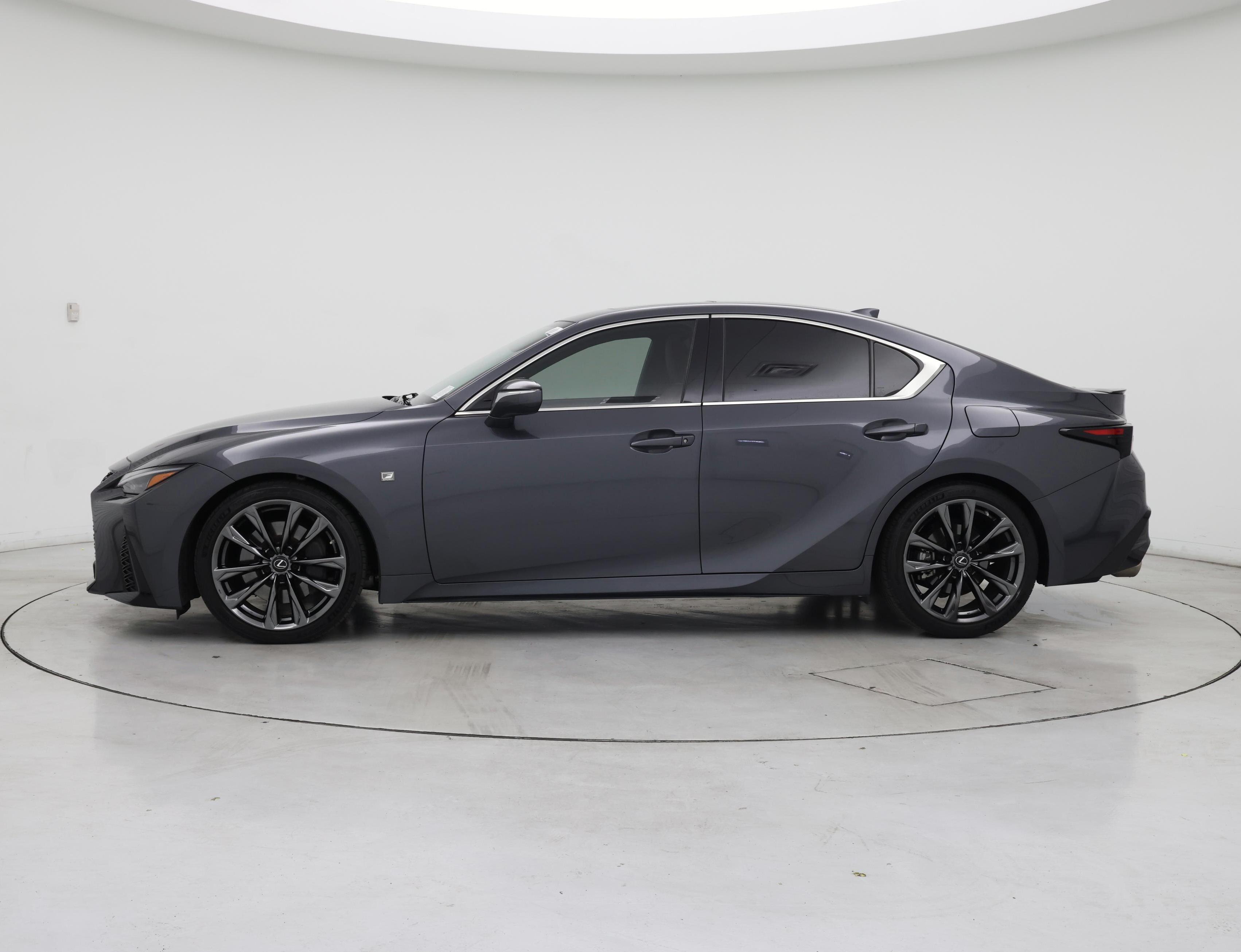 Thumbnail: 2022 Lexus IS - 3