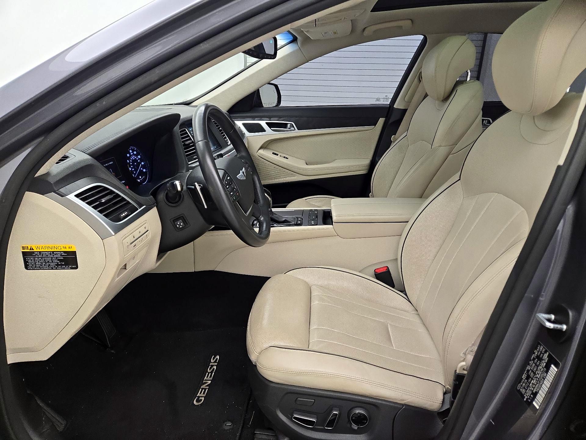 Thumbnail: 2015 Hyundai Genesis - 11