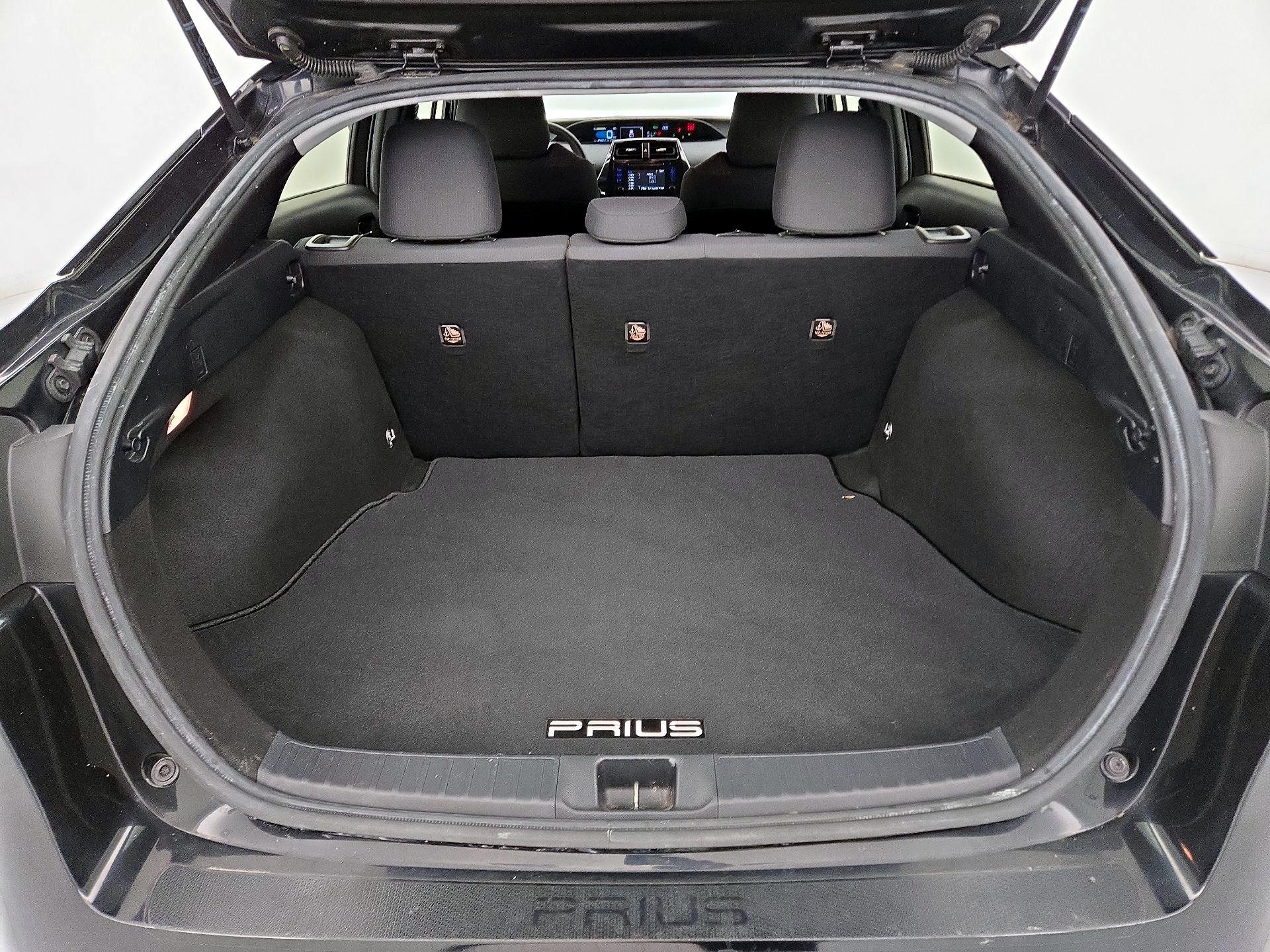 Thumbnail: 2018 Toyota Prius - 20