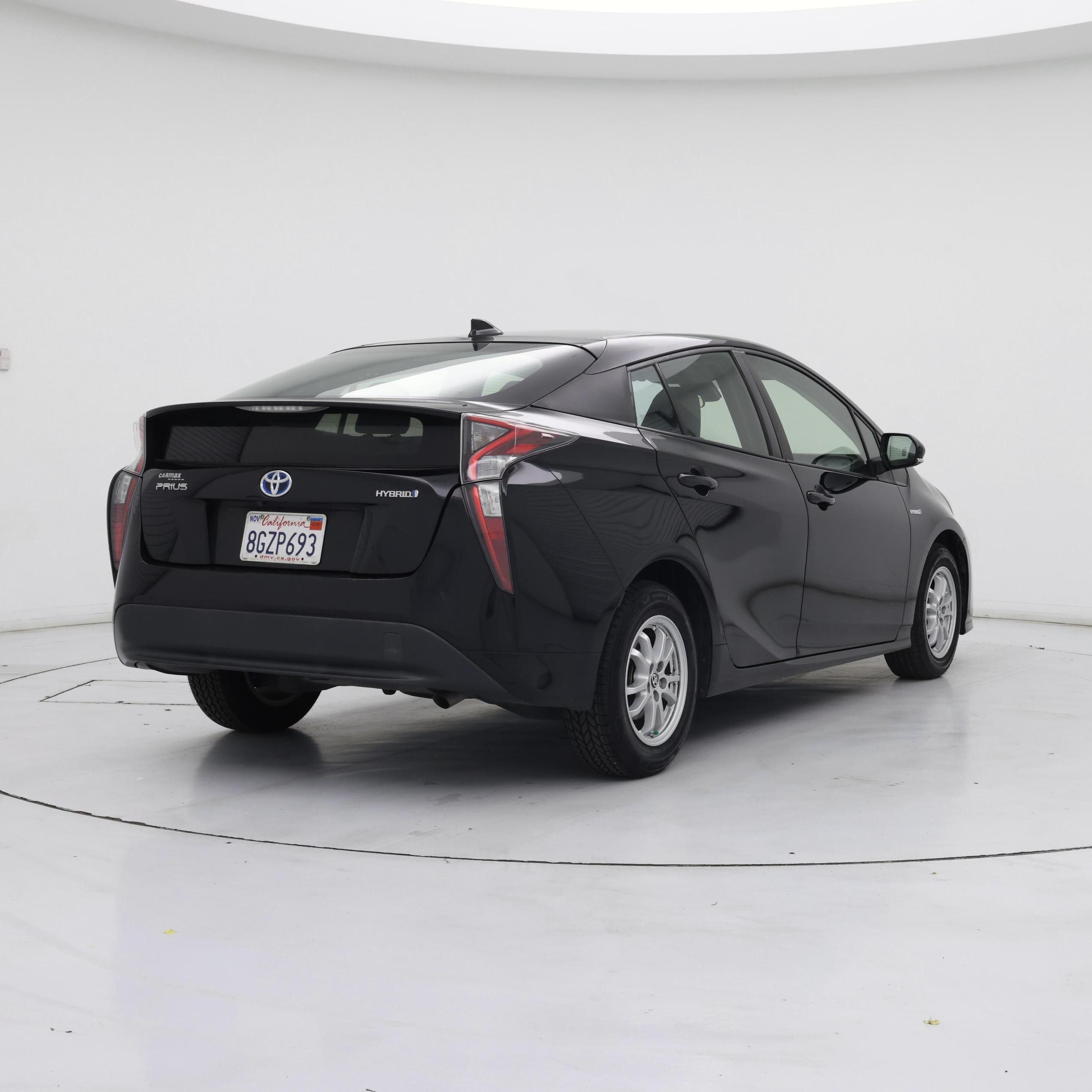 Thumbnail: 2018 Toyota Prius - 8