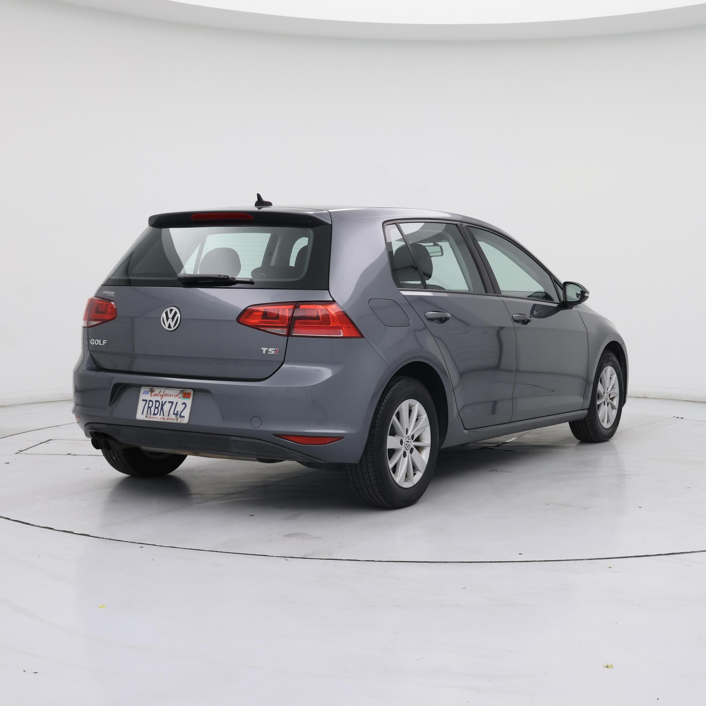 Thumbnail: 2016 Volkswagen Golf - 8