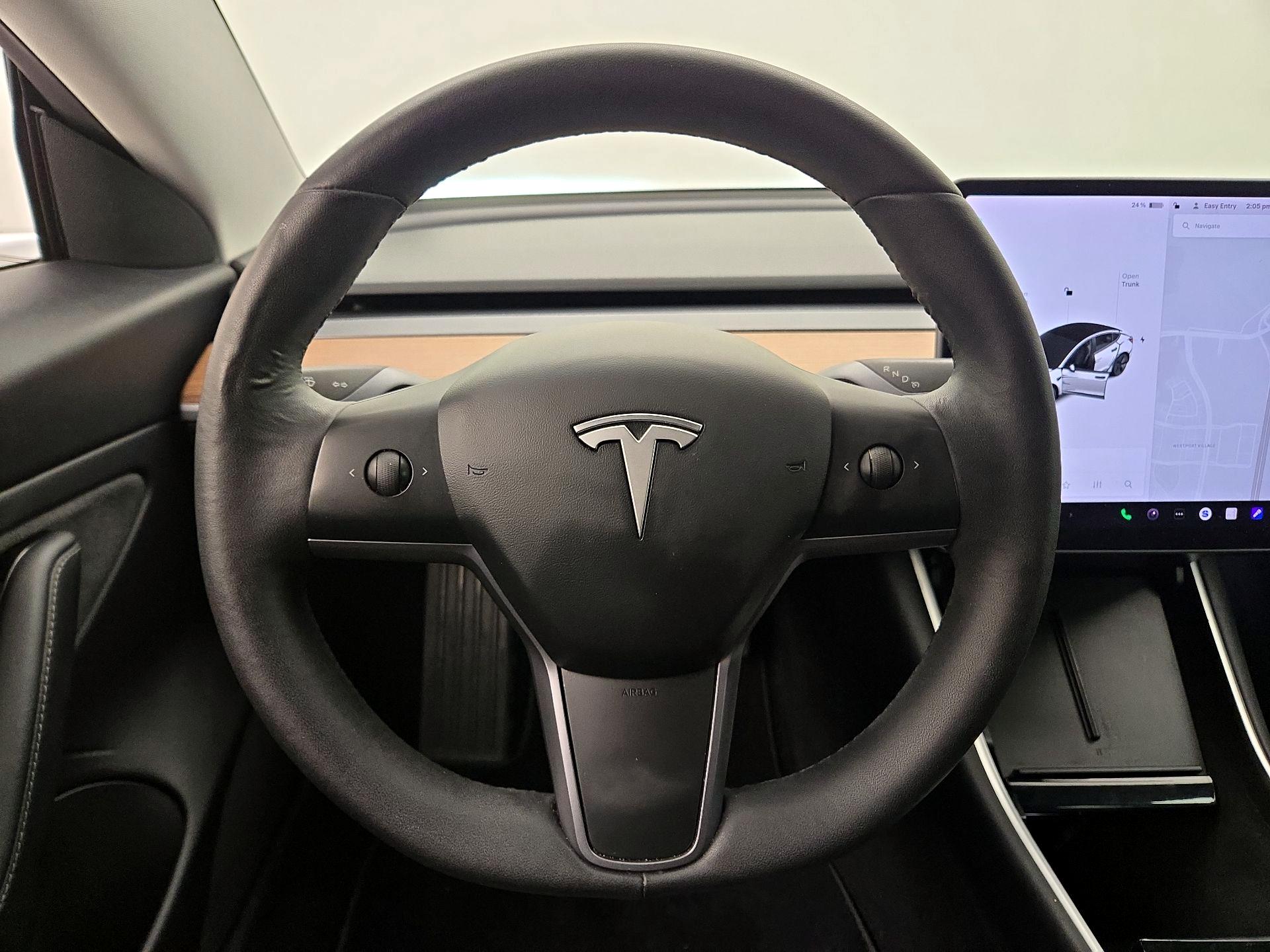 Thumbnail: 2019 Tesla Model 3 - 10