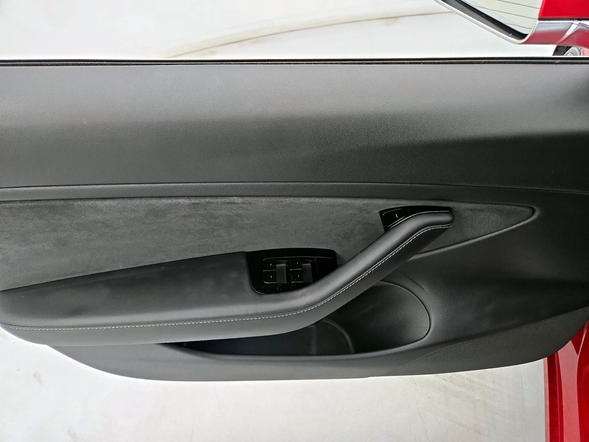 Thumbnail: 2019 Tesla Model 3 - 12