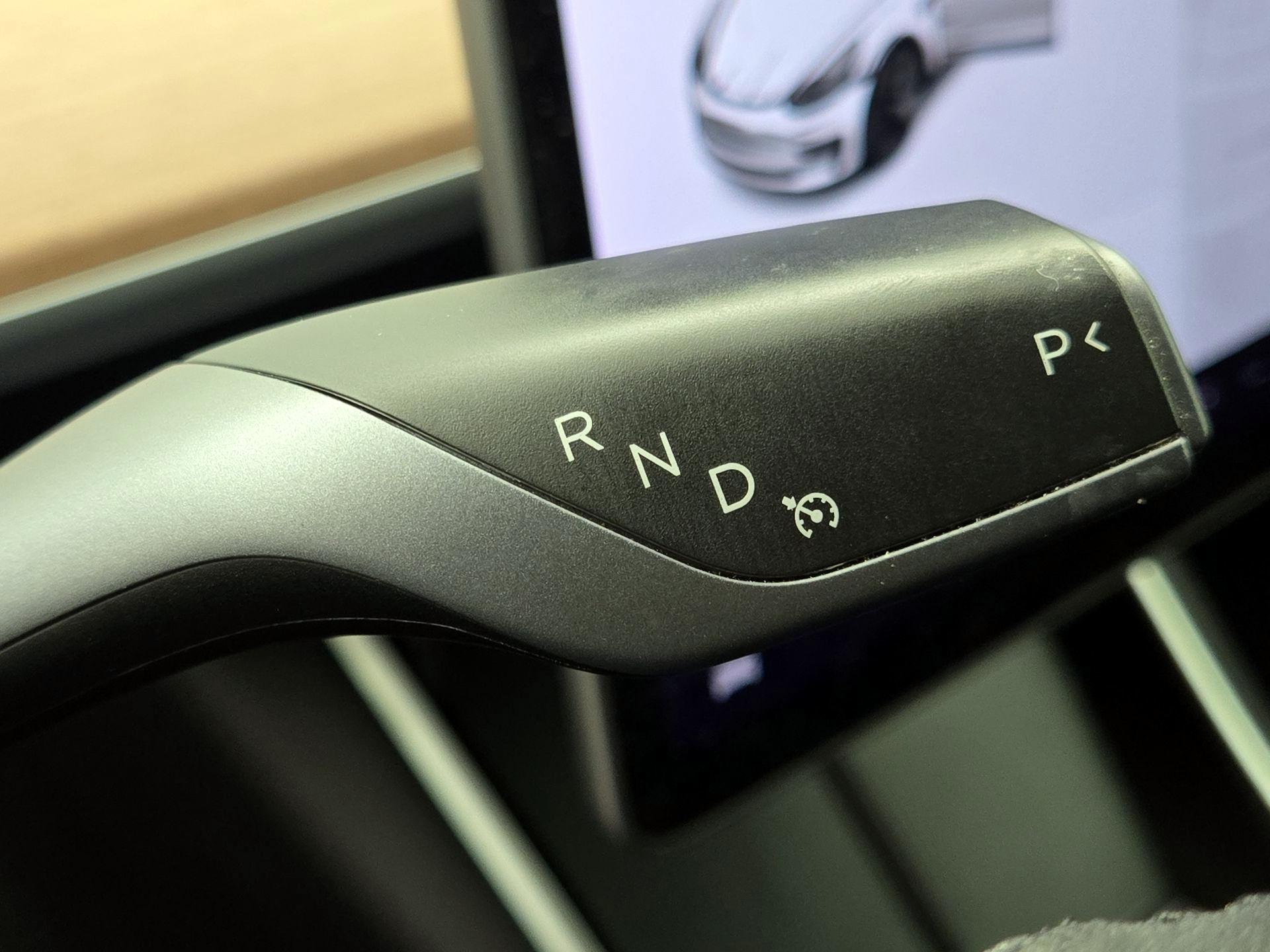 Thumbnail: 2019 Tesla Model 3 - 17