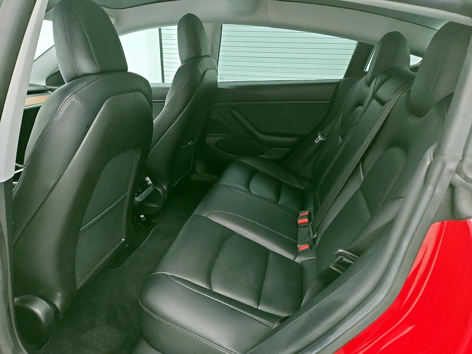 Thumbnail: 2019 Tesla Model 3 - 20