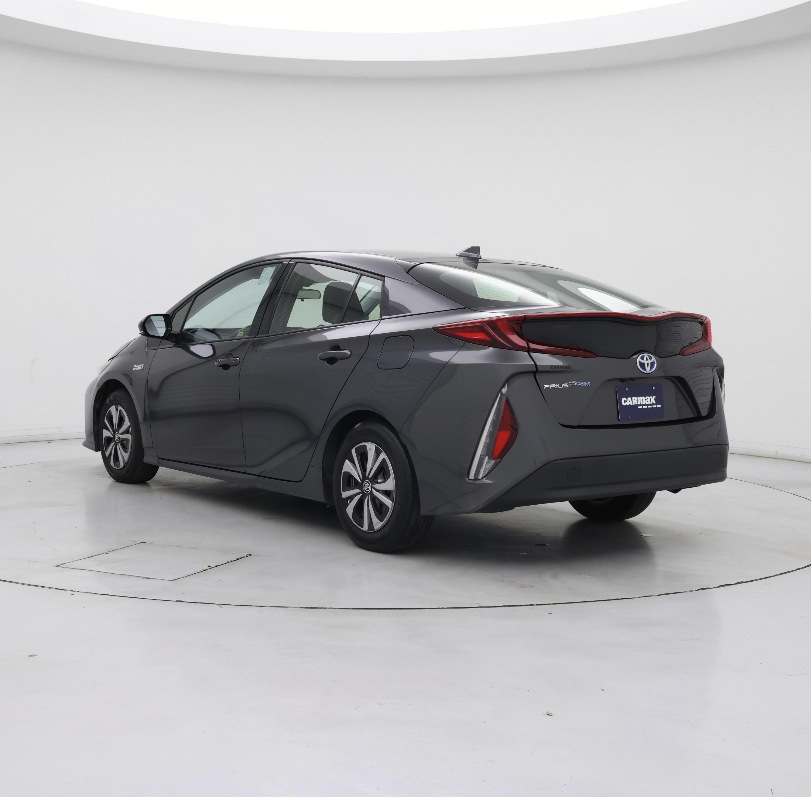Thumbnail: 2017 Toyota Prius Prime - 2