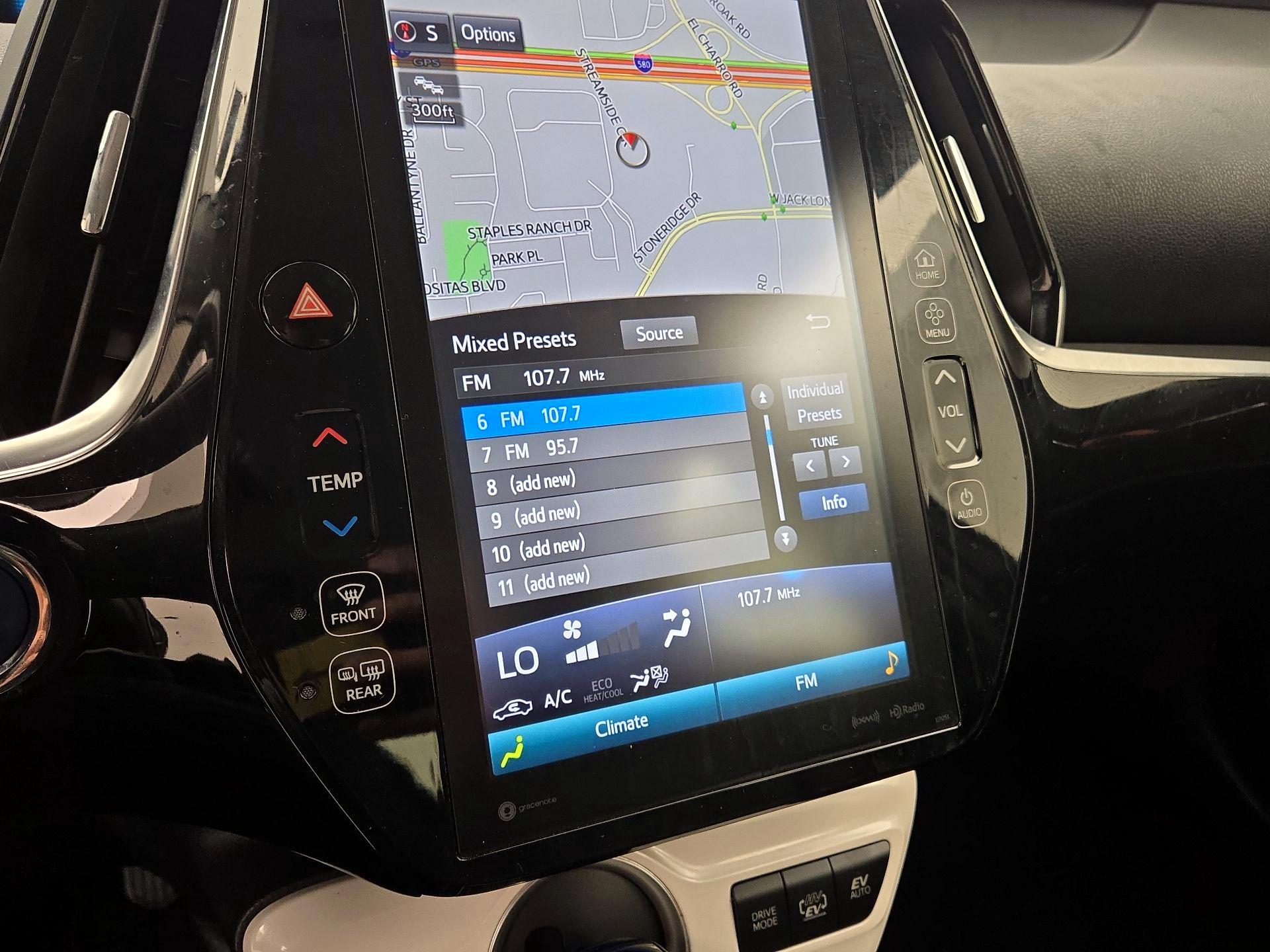 Thumbnail: 2018 Toyota Prius Prime - 16