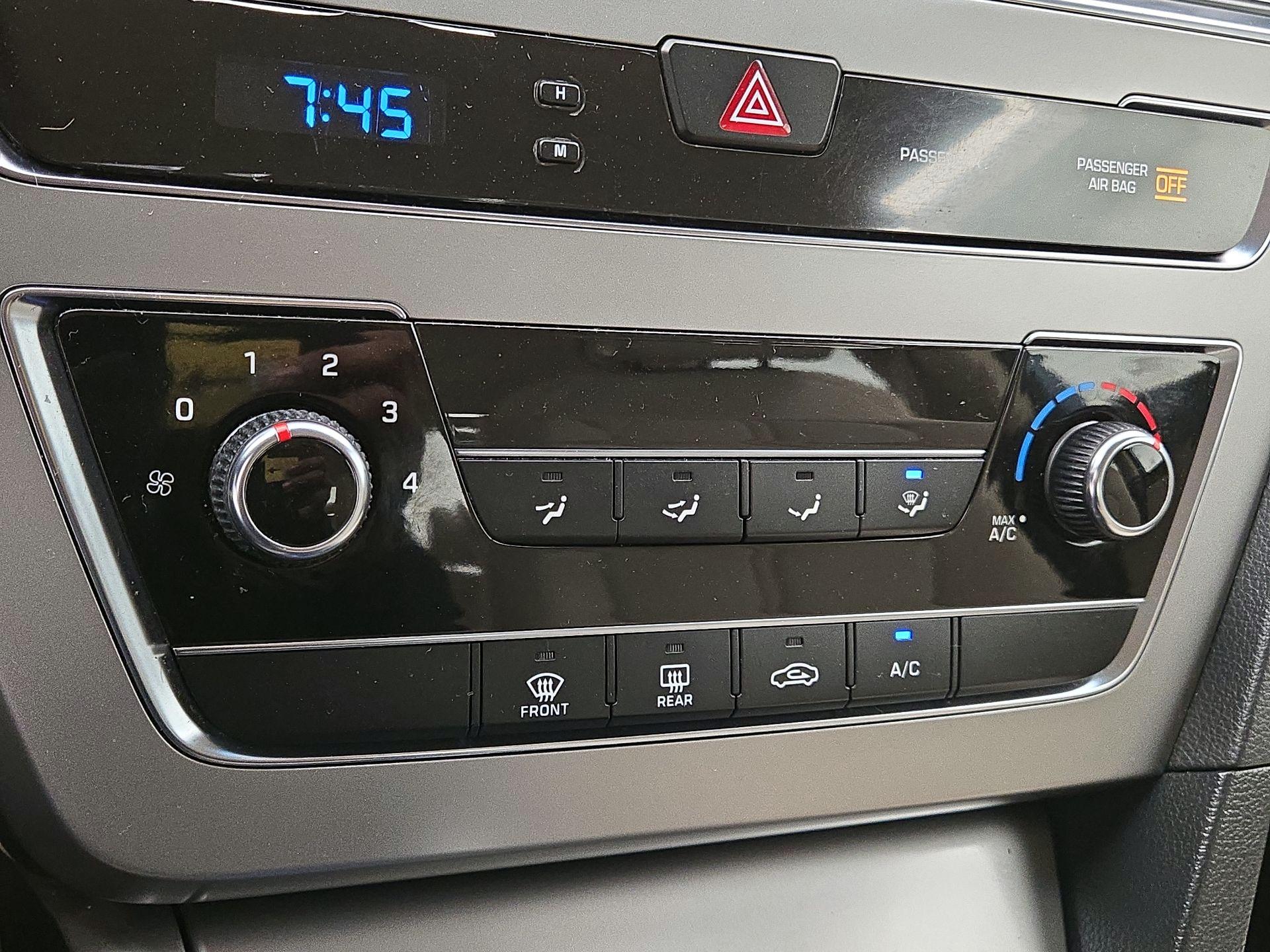 Thumbnail: 2015 Hyundai Sonata - 15