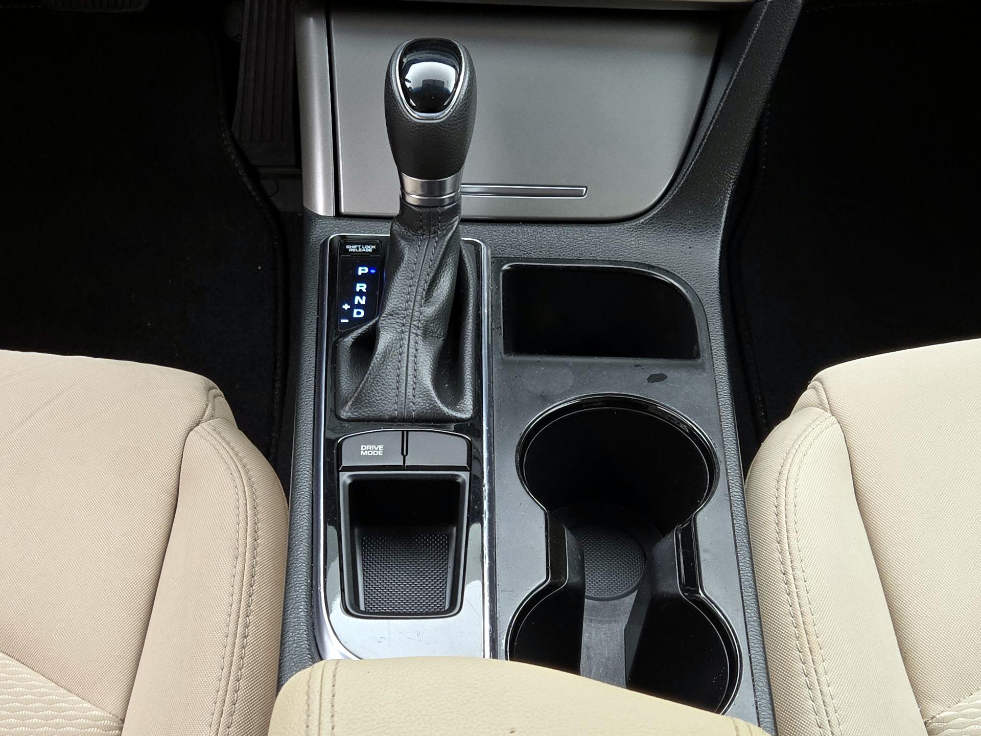 Thumbnail: 2015 Hyundai Sonata - 16