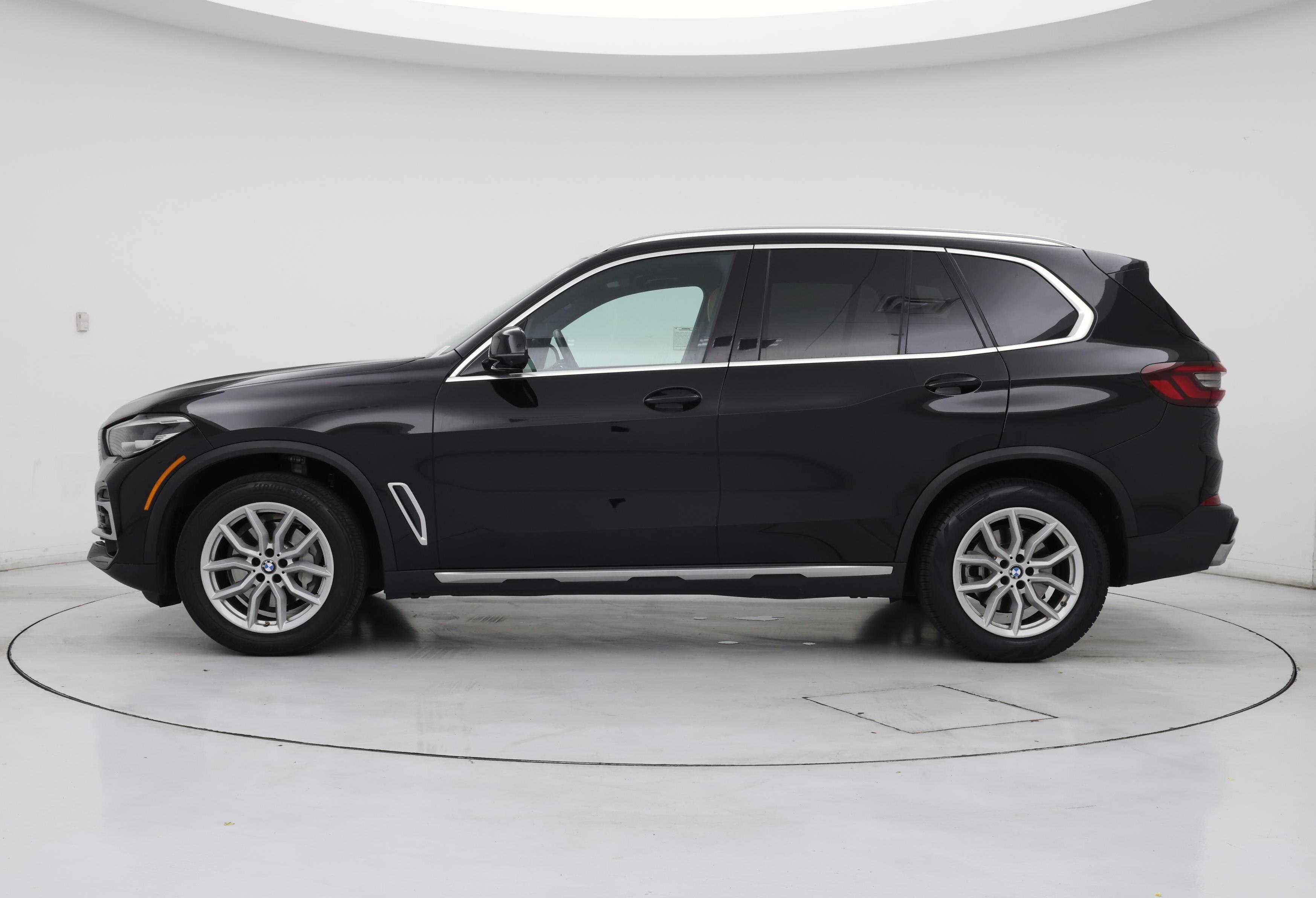 Thumbnail: 2023 BMW X5 - 3