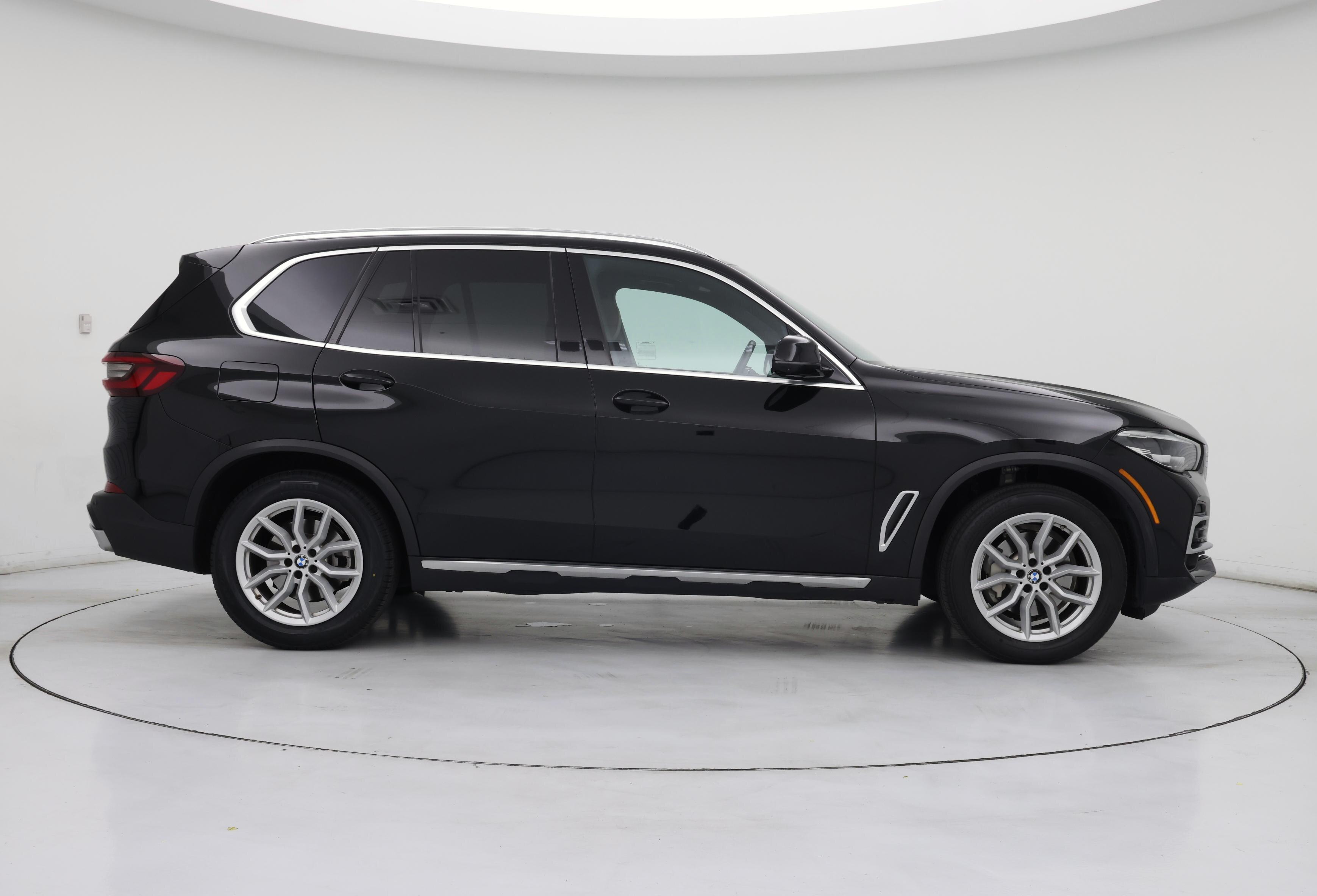 Thumbnail: 2023 BMW X5 - 7