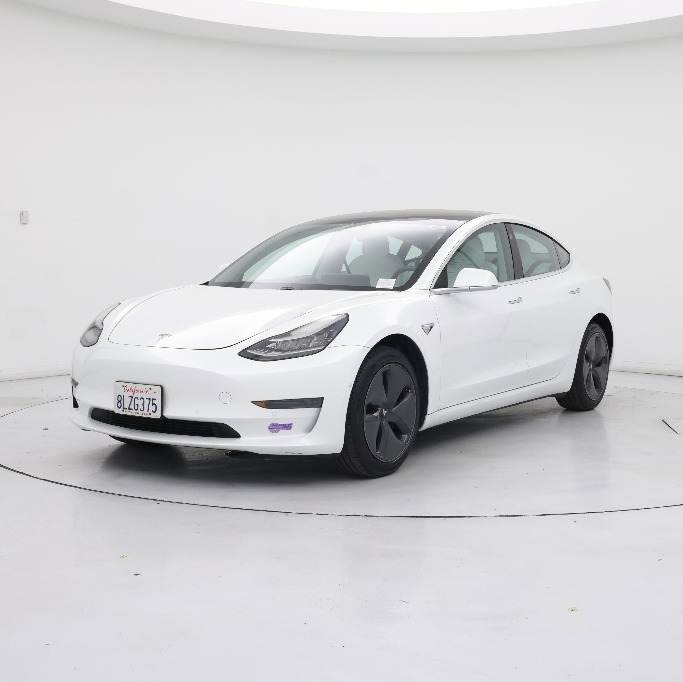 Thumbnail: 2019 Tesla Model 3 - 4