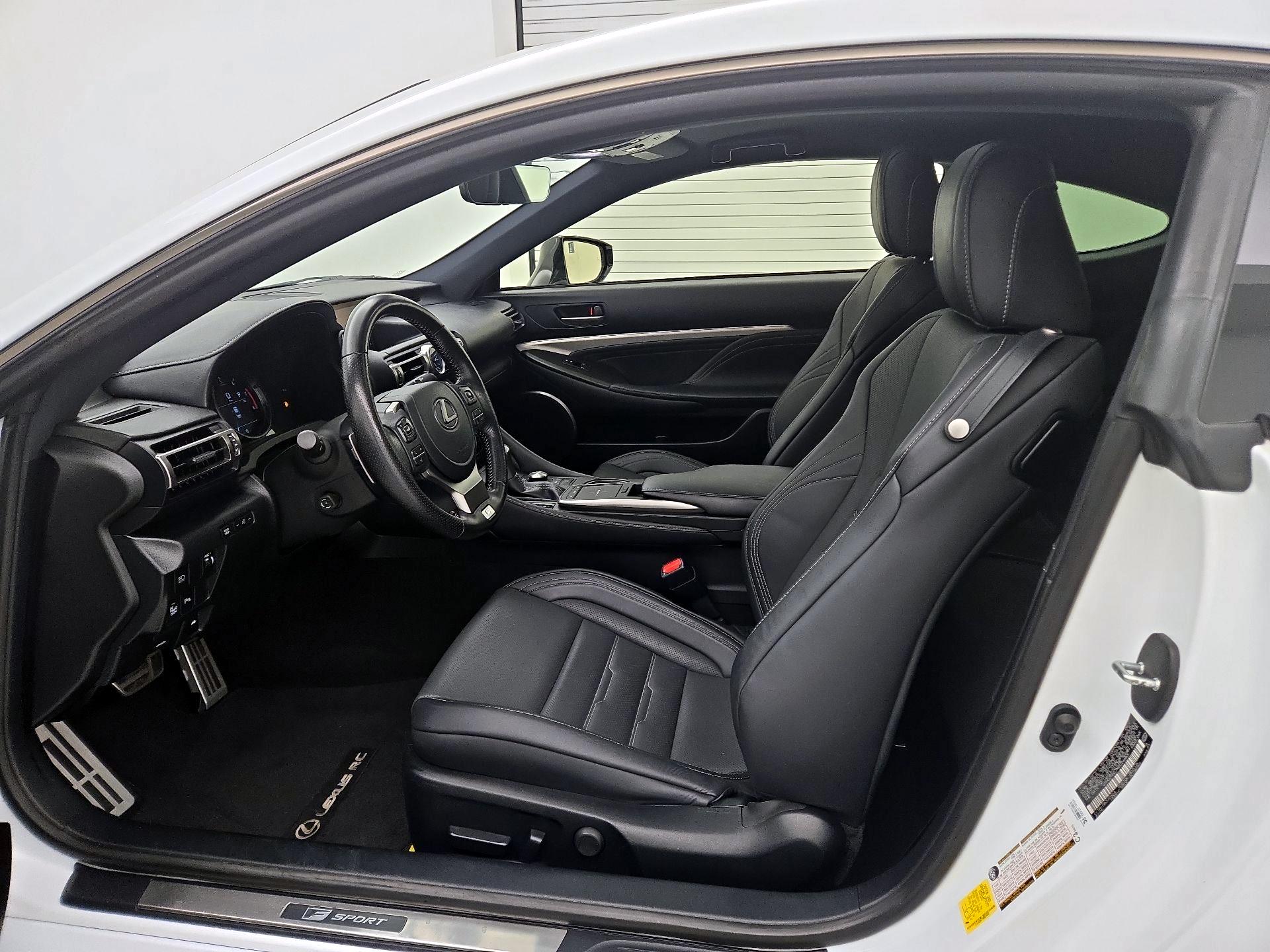 Thumbnail: 2021 Lexus RC - 11