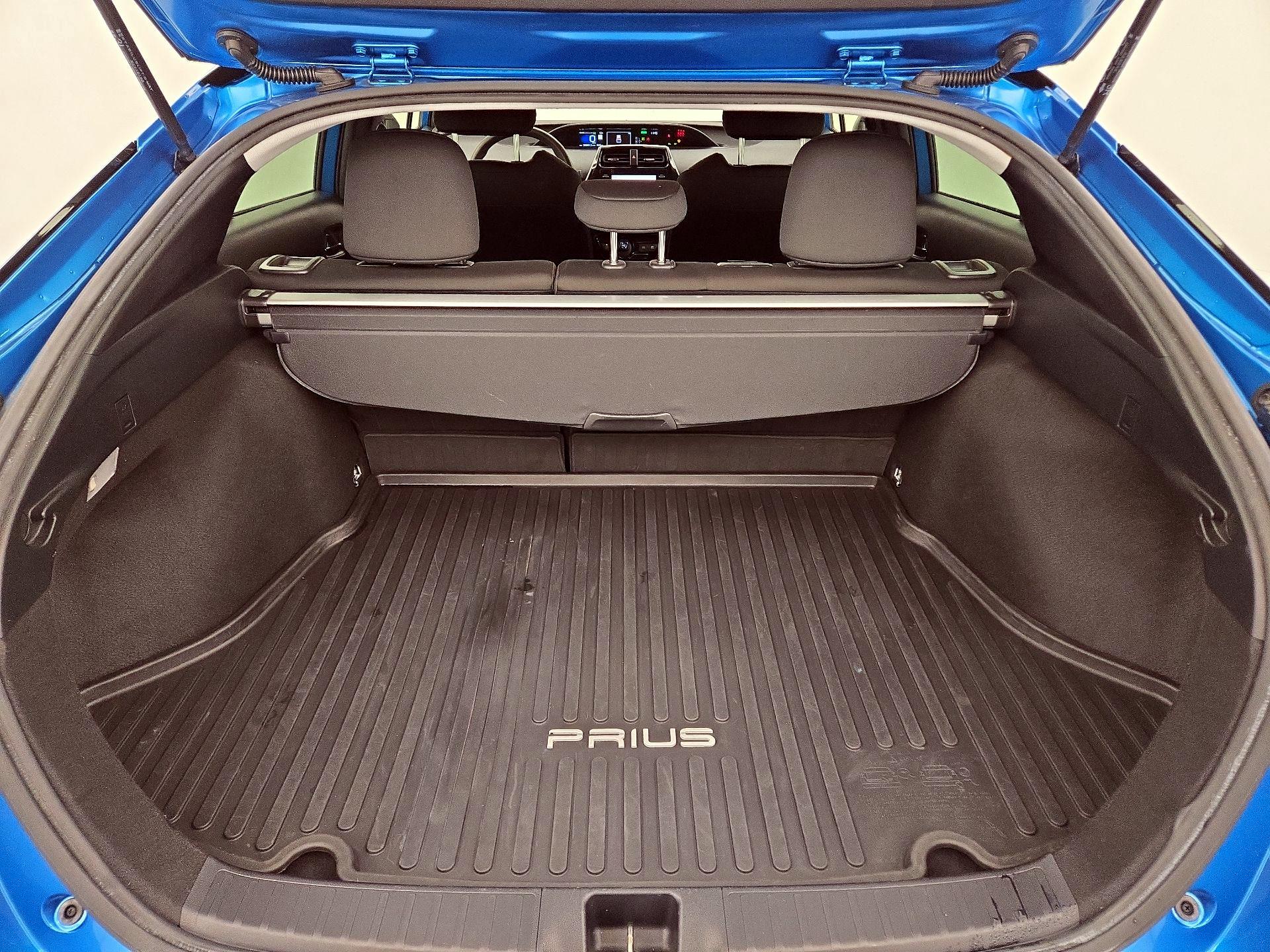 Thumbnail: 2022 Toyota Prius - 18