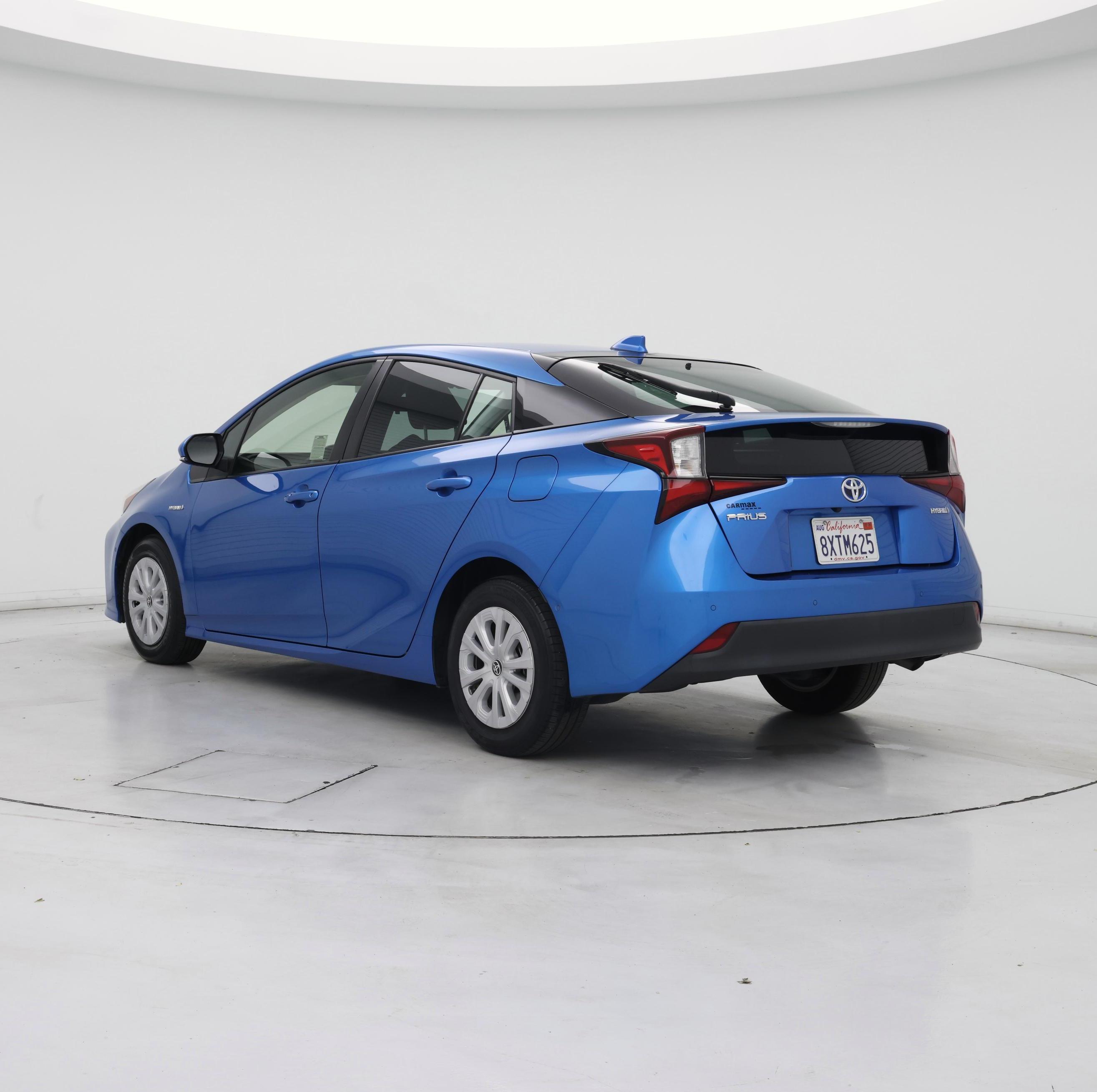Thumbnail: 2022 Toyota Prius - 2
