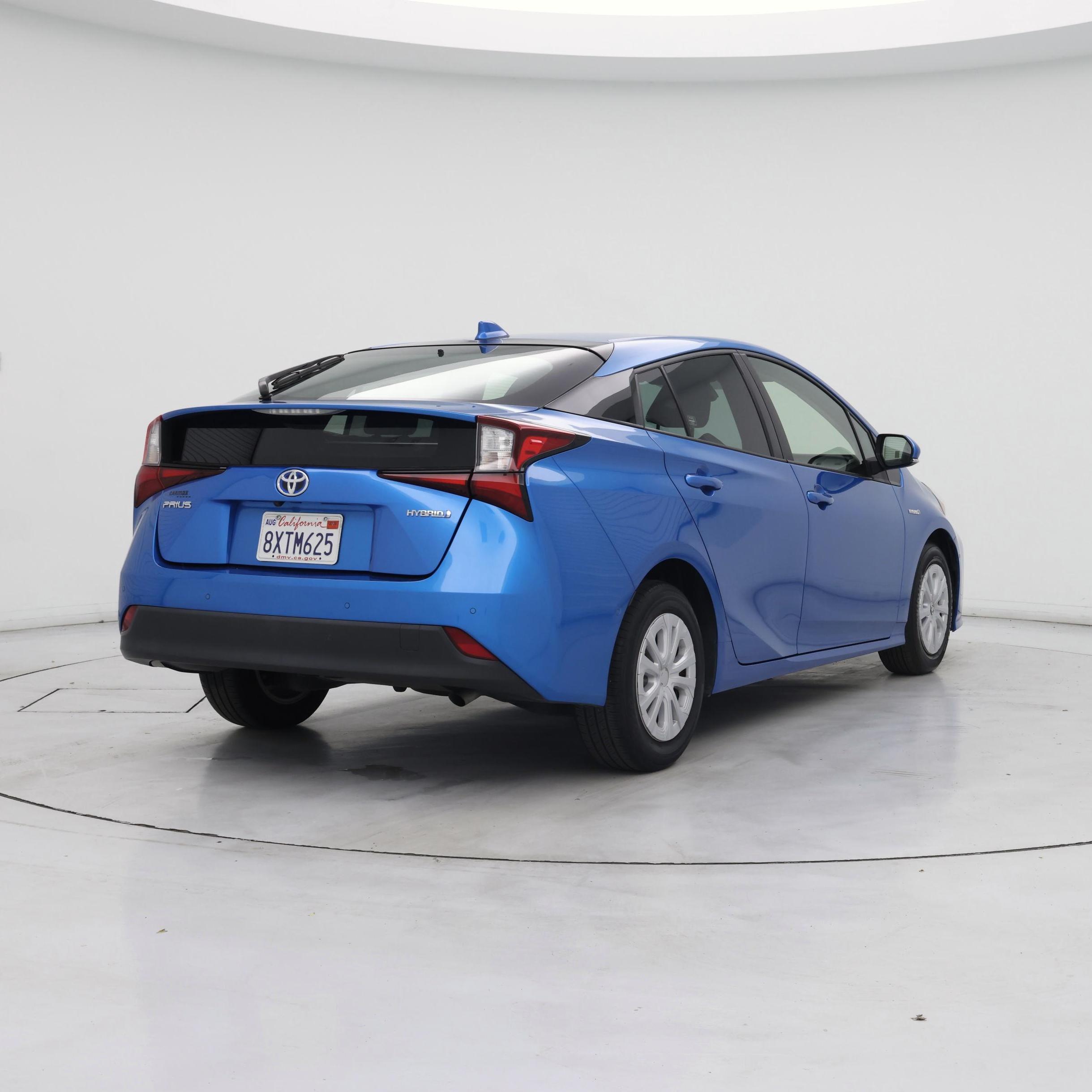 Thumbnail: 2022 Toyota Prius - 8