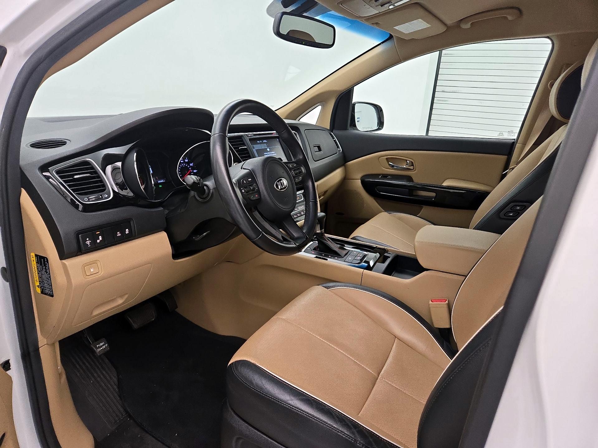 Thumbnail: 2017 Kia Sedona - 11