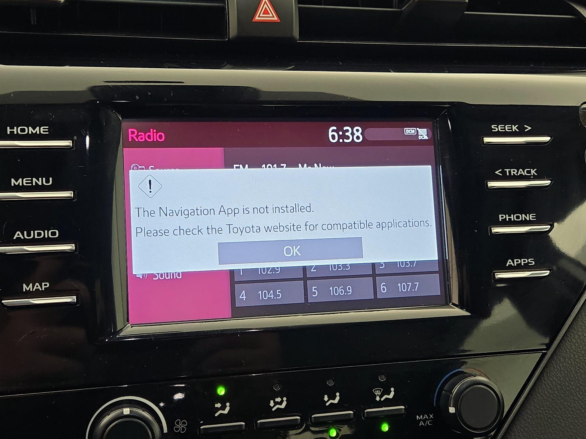 Thumbnail: 2019 Toyota Camry - 14