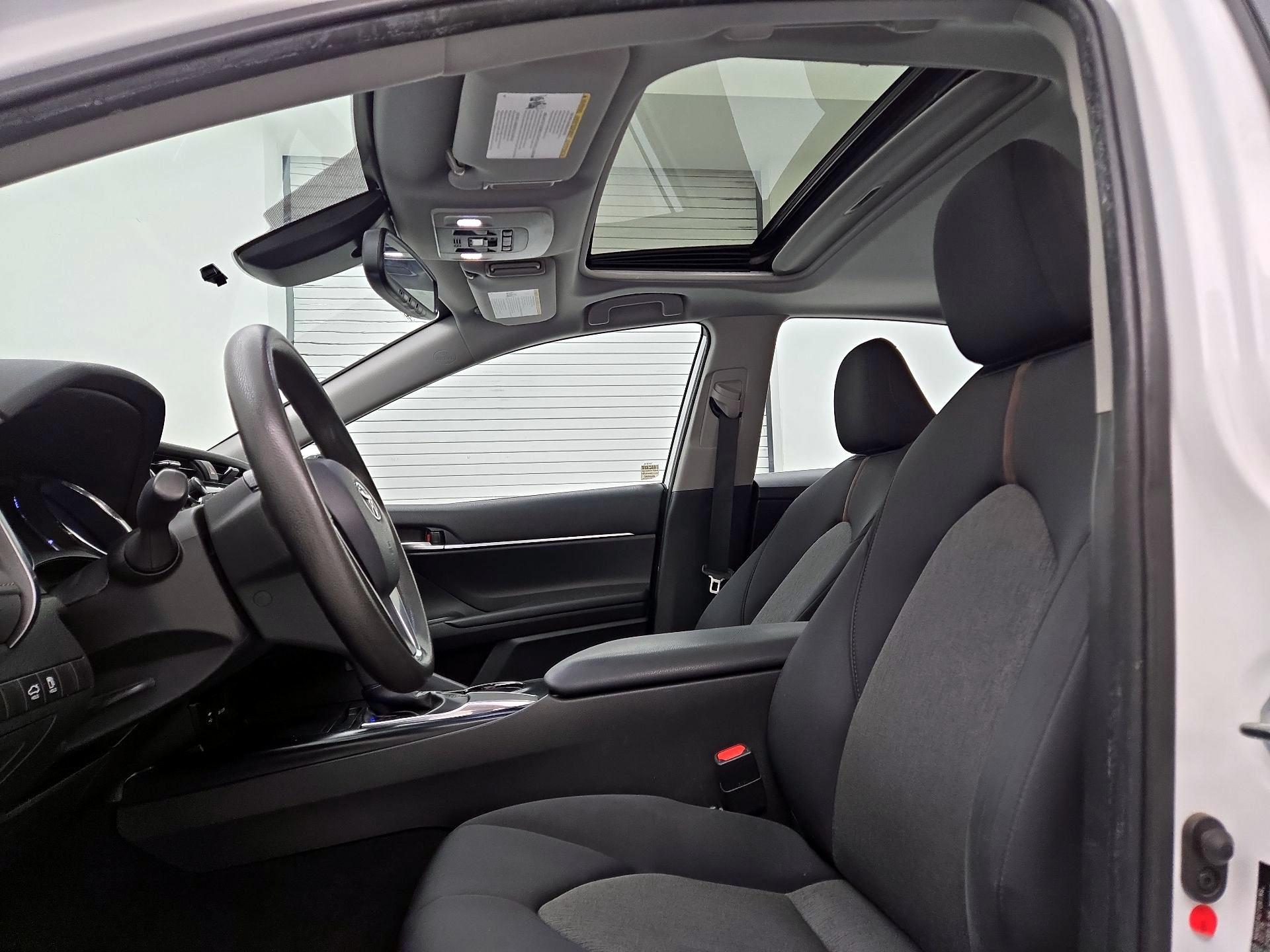 Thumbnail: 2019 Toyota Camry - 20