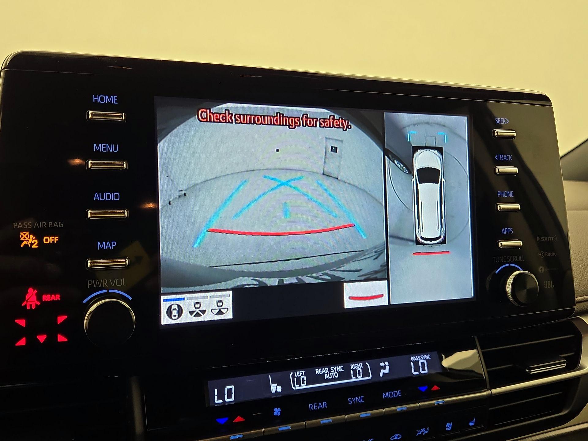 Thumbnail: 2023 Toyota Sienna - 15