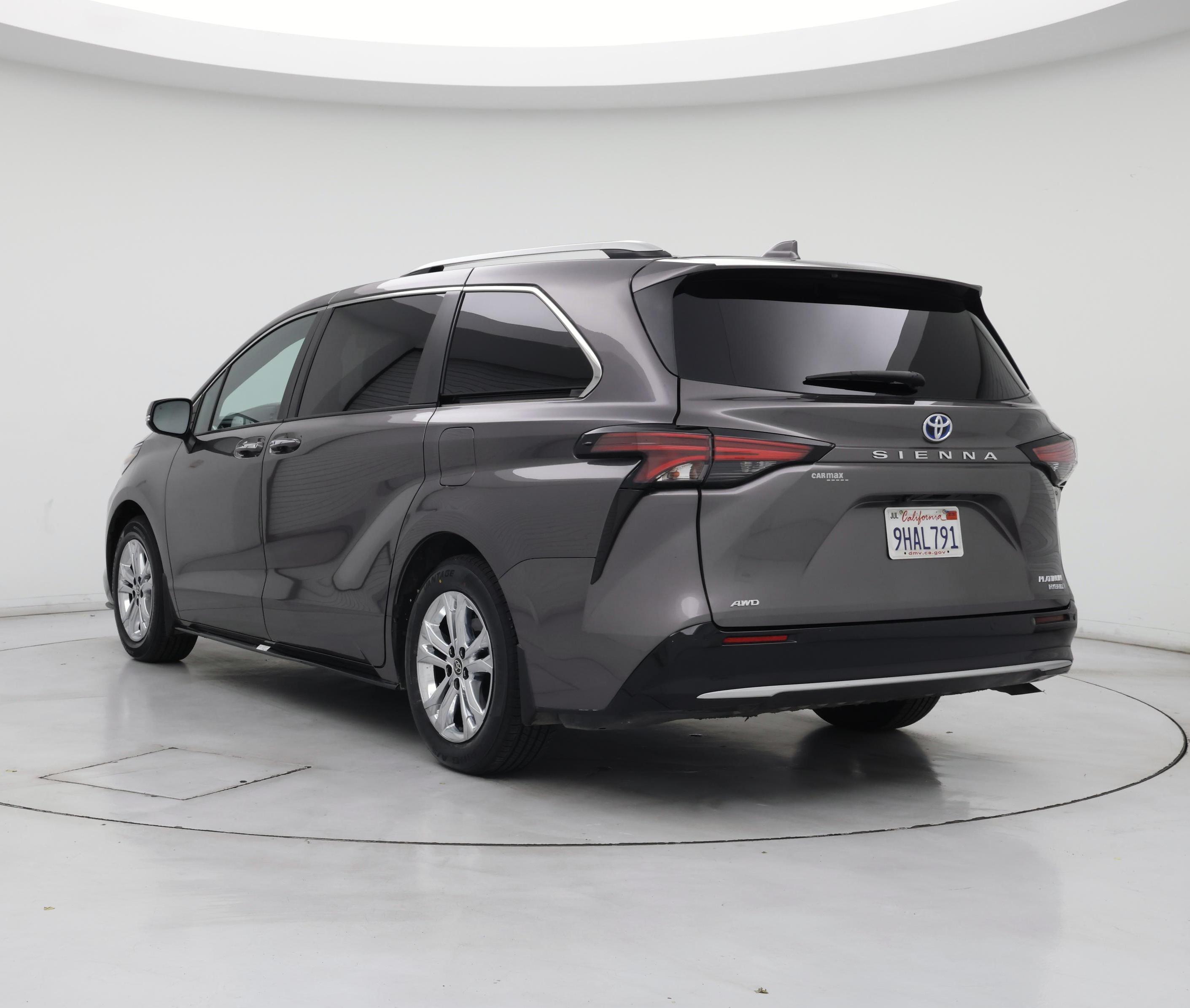 Thumbnail: 2023 Toyota Sienna - 2