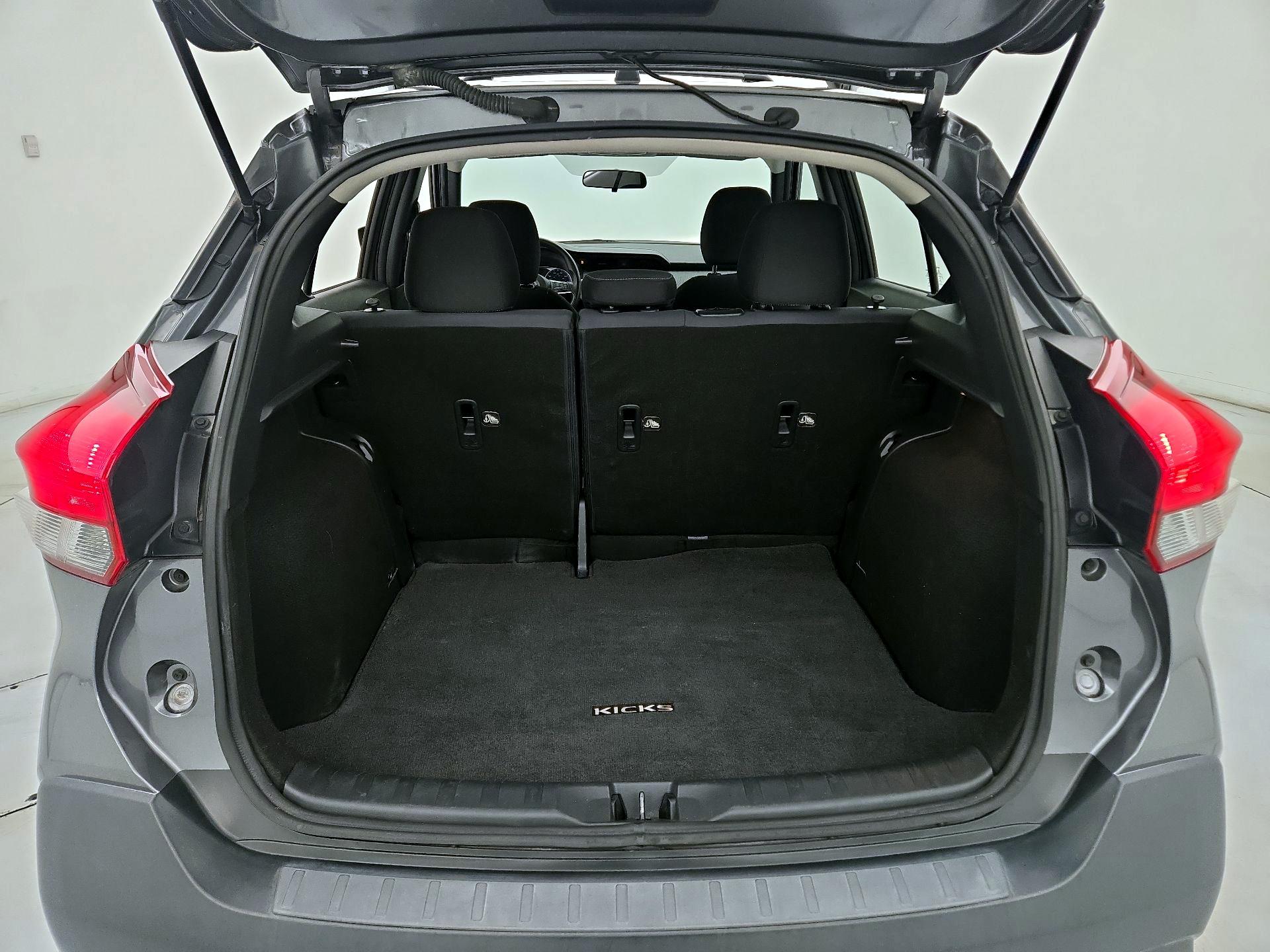 Thumbnail: 2019 Nissan Kicks - 20