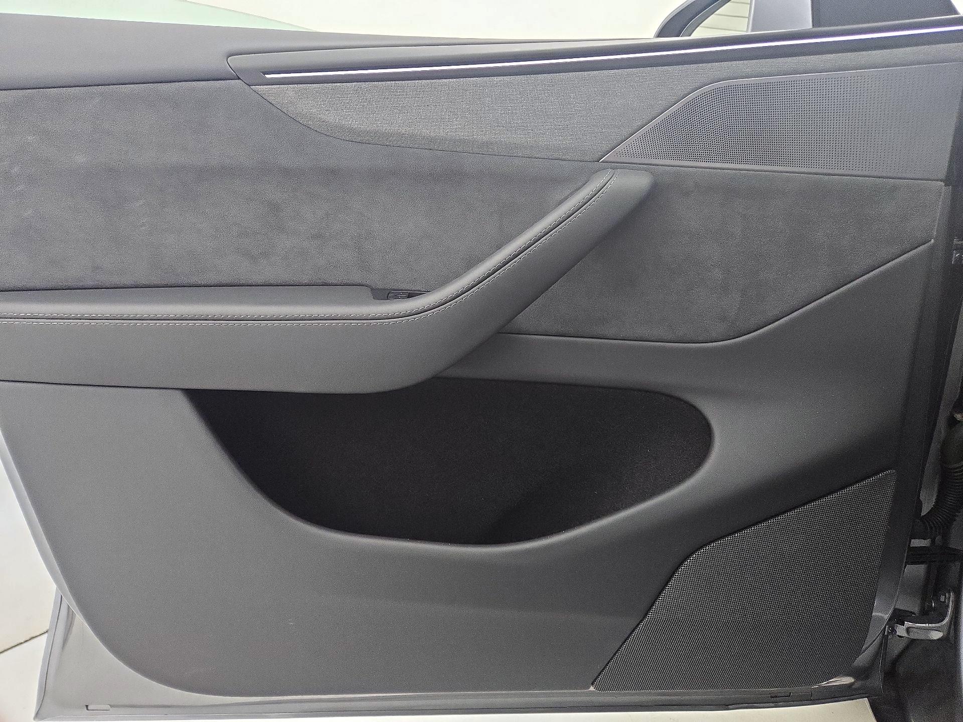 Thumbnail: 2026 Tesla Model Y - 12