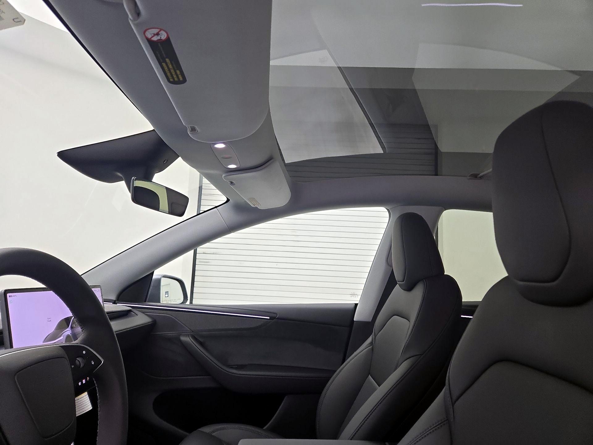 Thumbnail: 2026 Tesla Model Y - 18