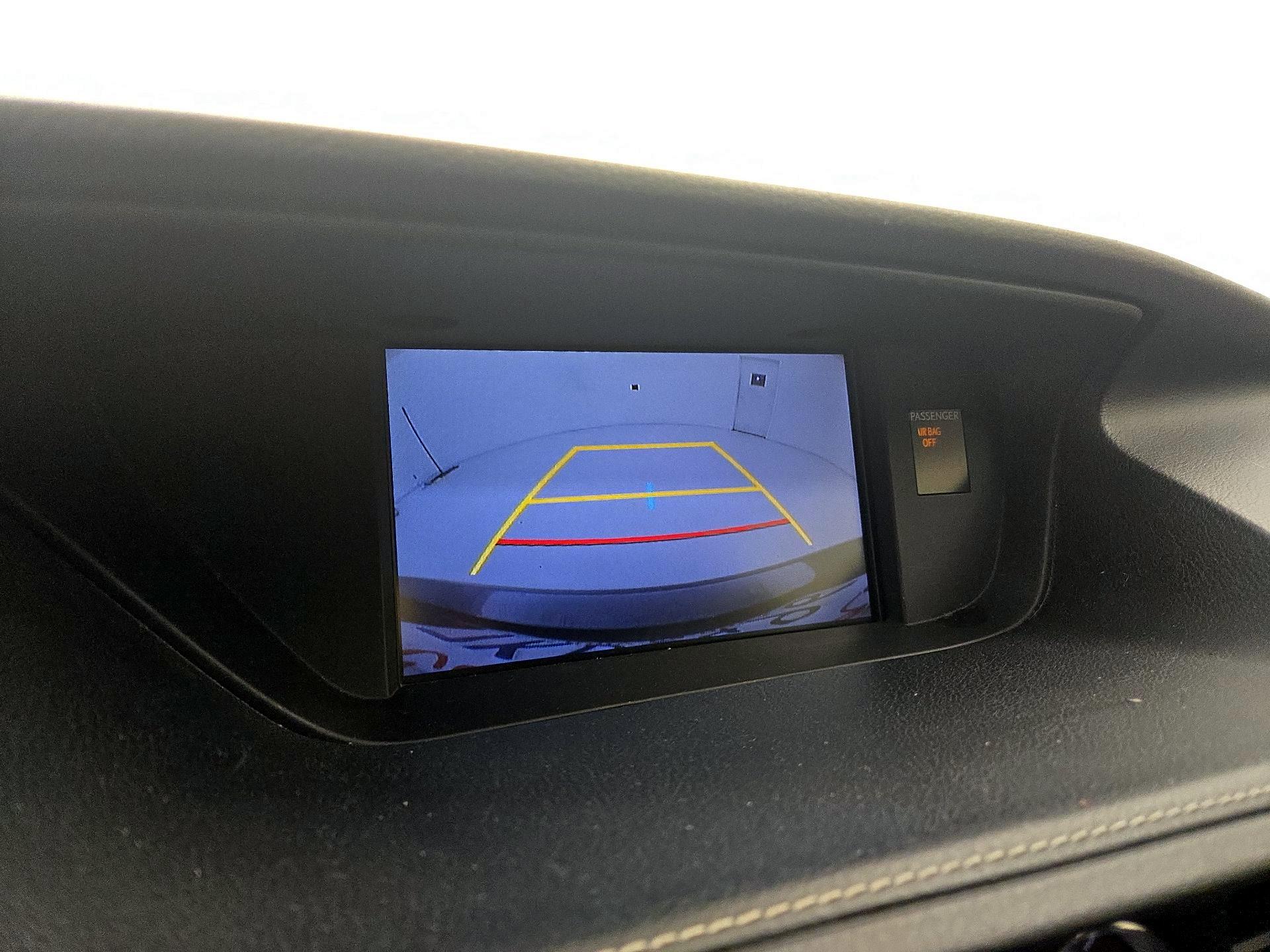 Thumbnail: 2015 Lexus ES - 14