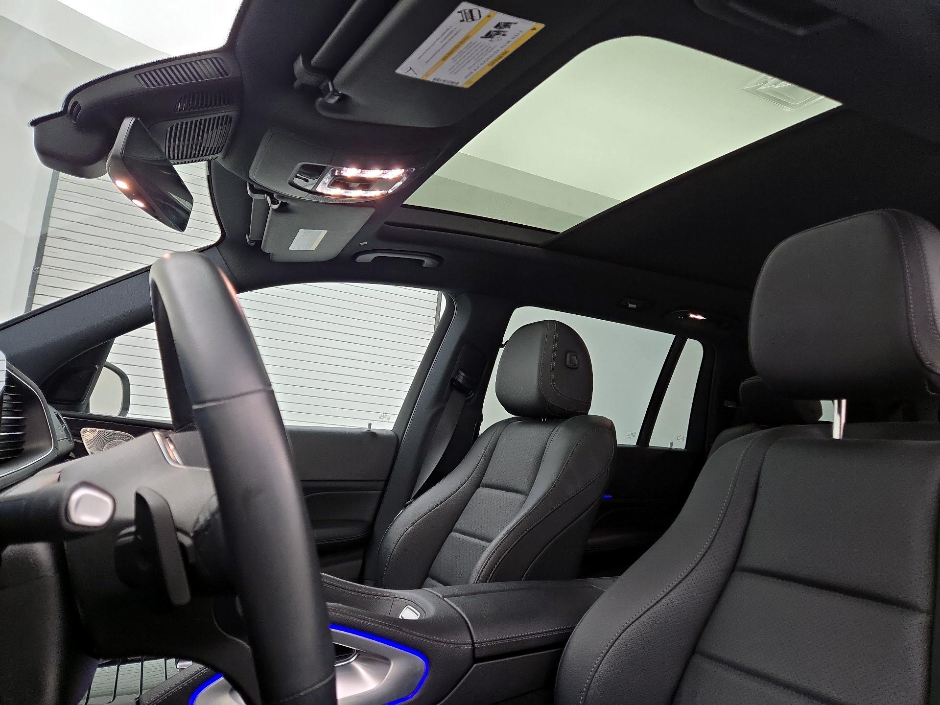 Thumbnail: 2022 Mercedes-Benz GLS - 19