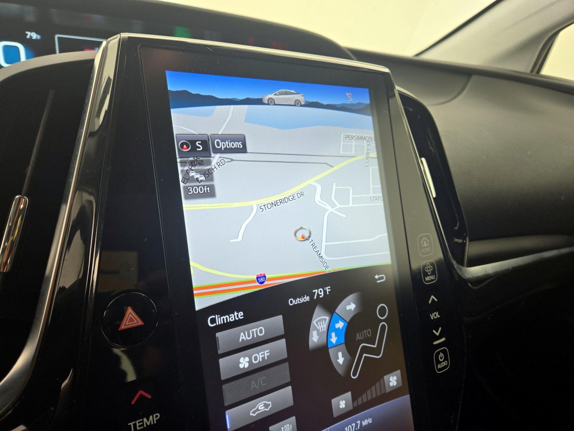 Thumbnail: 2019 Toyota Prius - 15