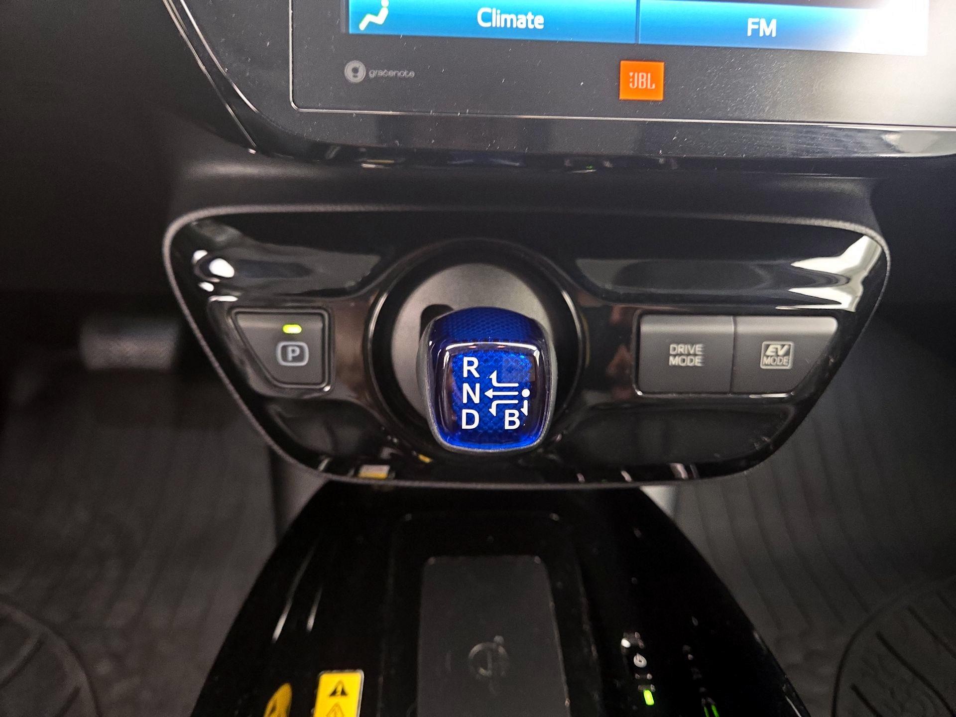 Thumbnail: 2019 Toyota Prius - 17