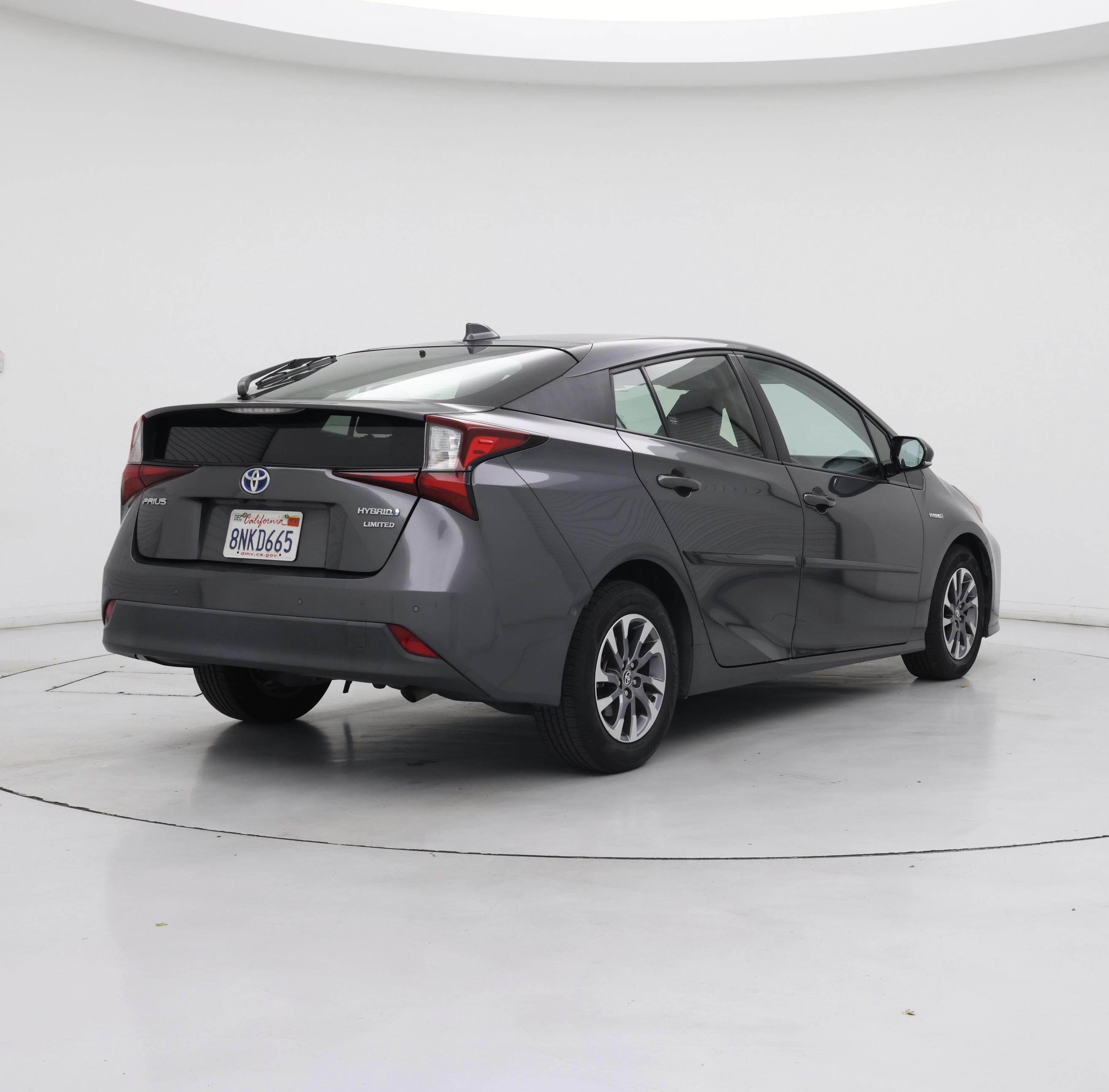 Thumbnail: 2019 Toyota Prius - 8