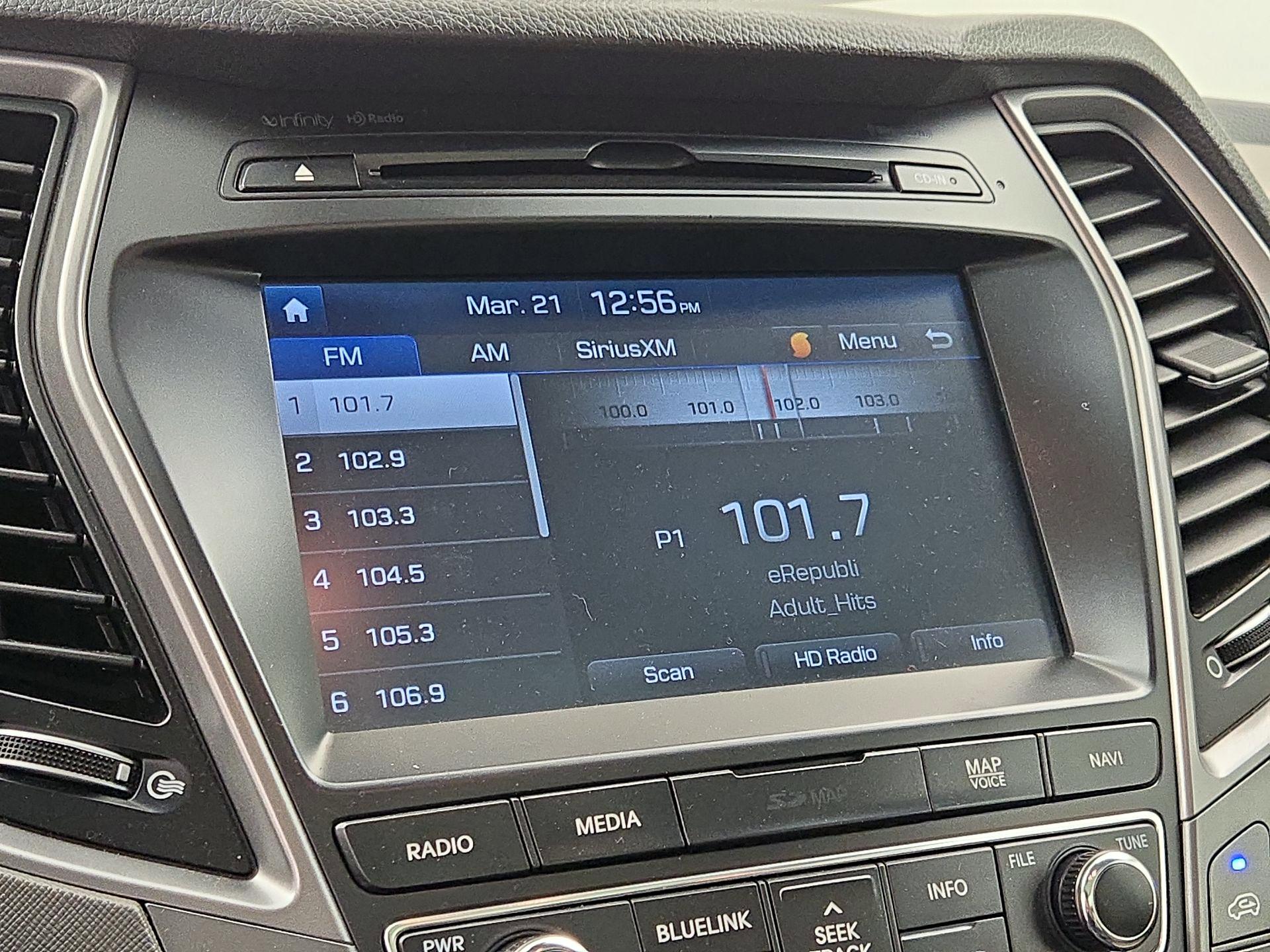 Thumbnail: 2017 Hyundai Santa Fe - 16