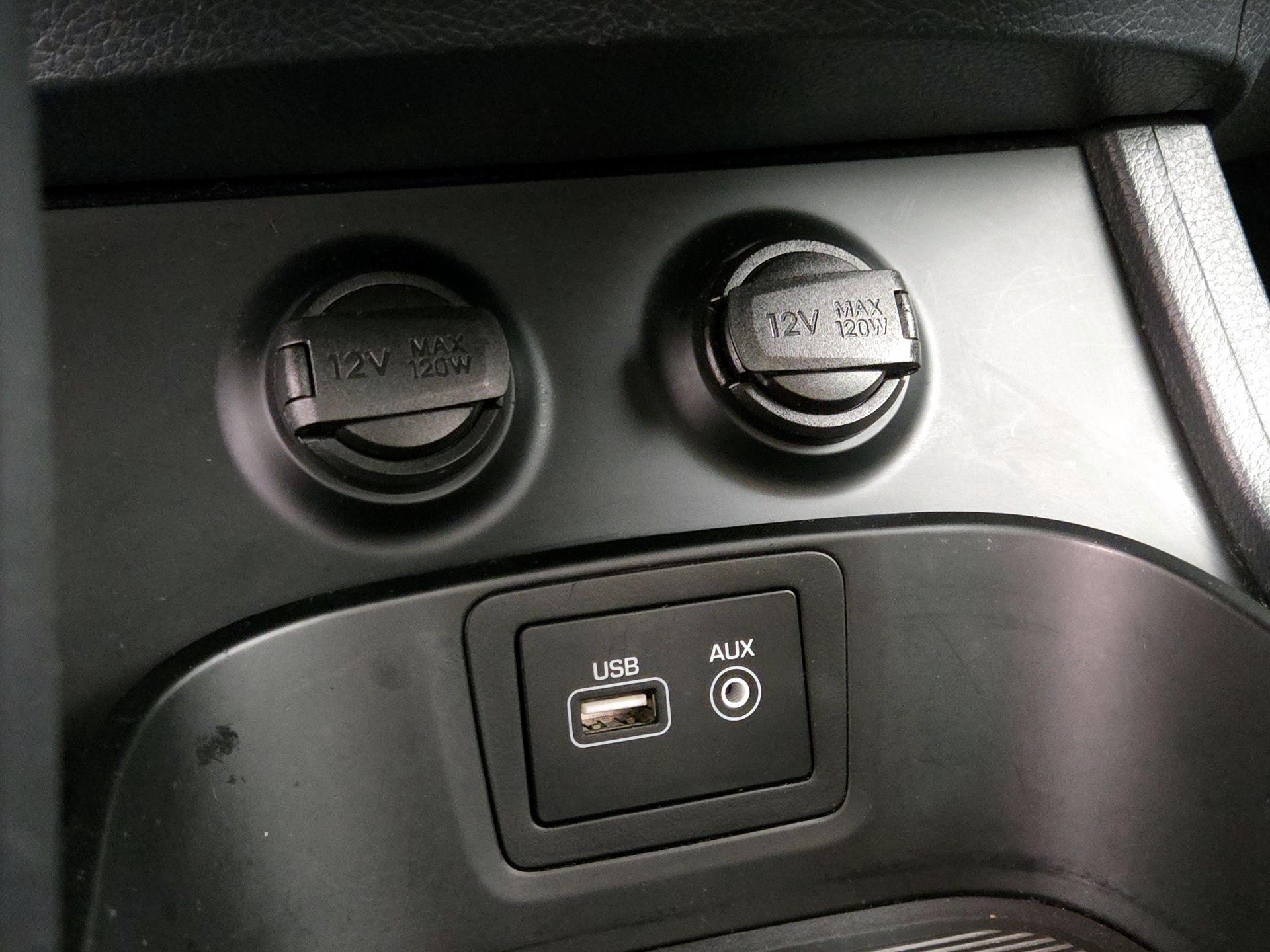 Thumbnail: 2017 Hyundai Santa Fe - 19