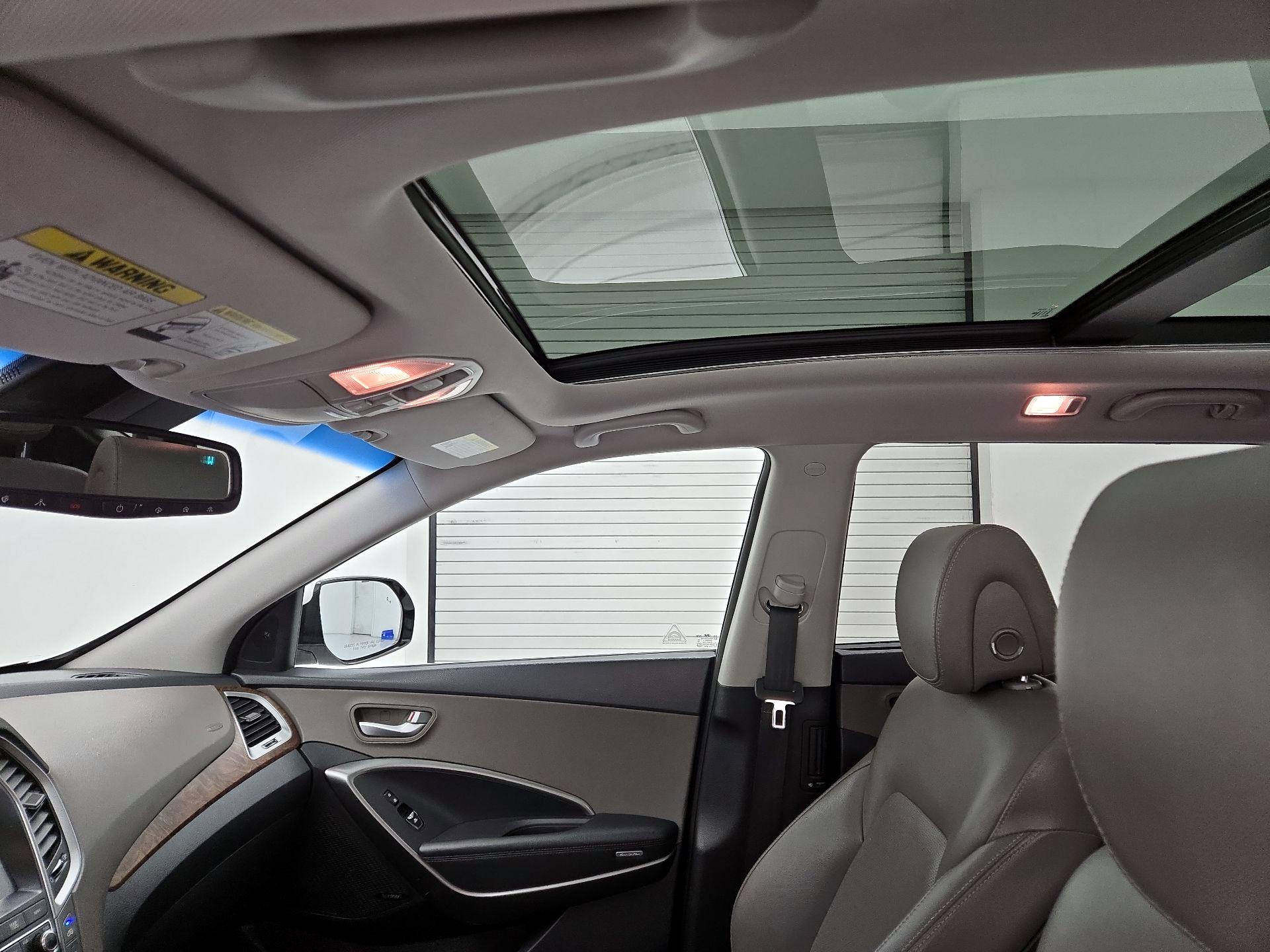 Thumbnail: 2017 Hyundai Santa Fe - 20