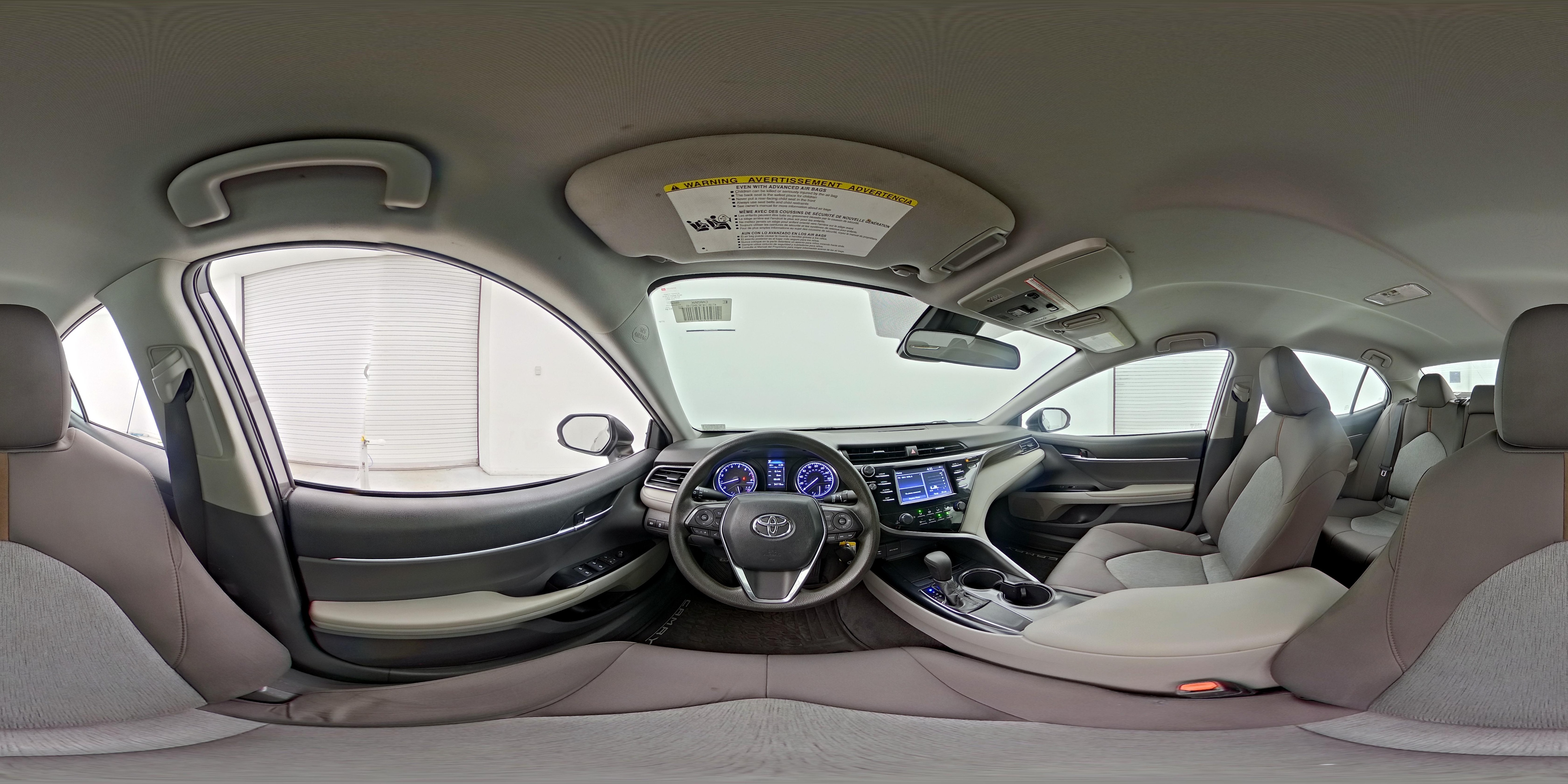 2019 Toyota Camry LE - Photo 26