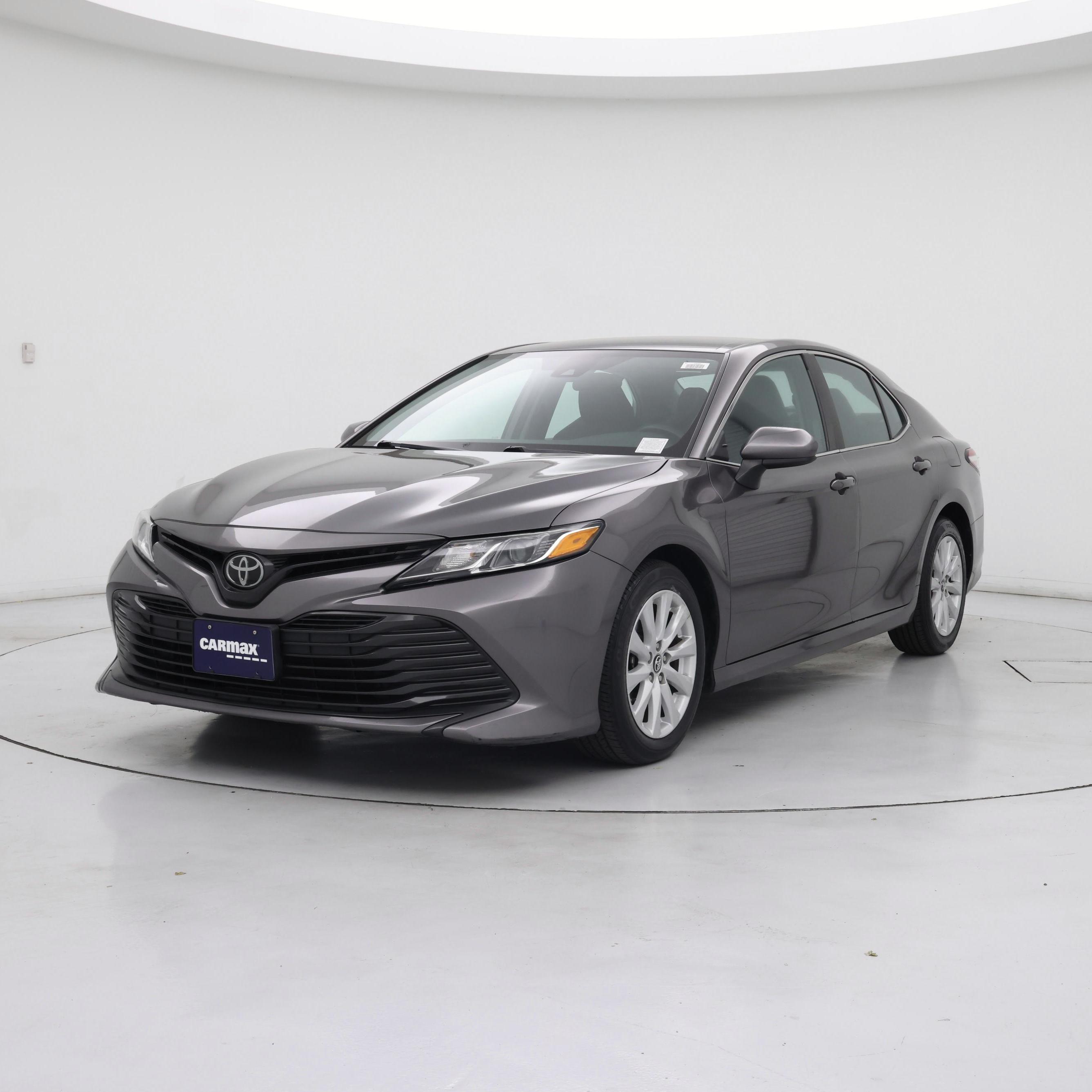 Thumbnail: 2019 Toyota Camry - 4