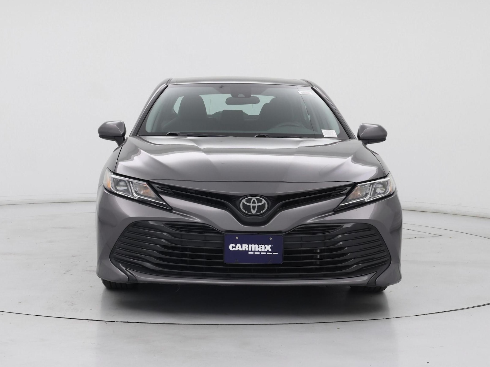 2019 Toyota Camry LE - Photo 6