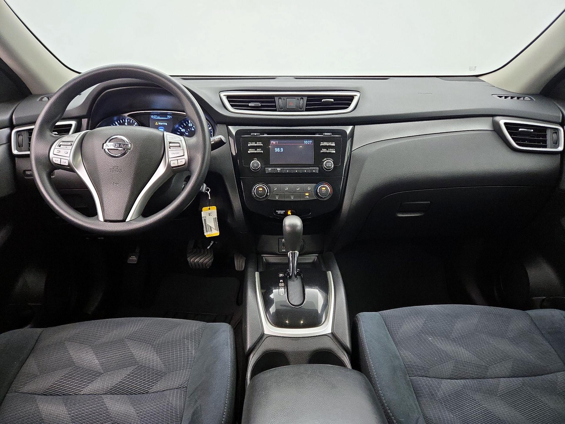 Thumbnail: 2016 Nissan Rogue - 9