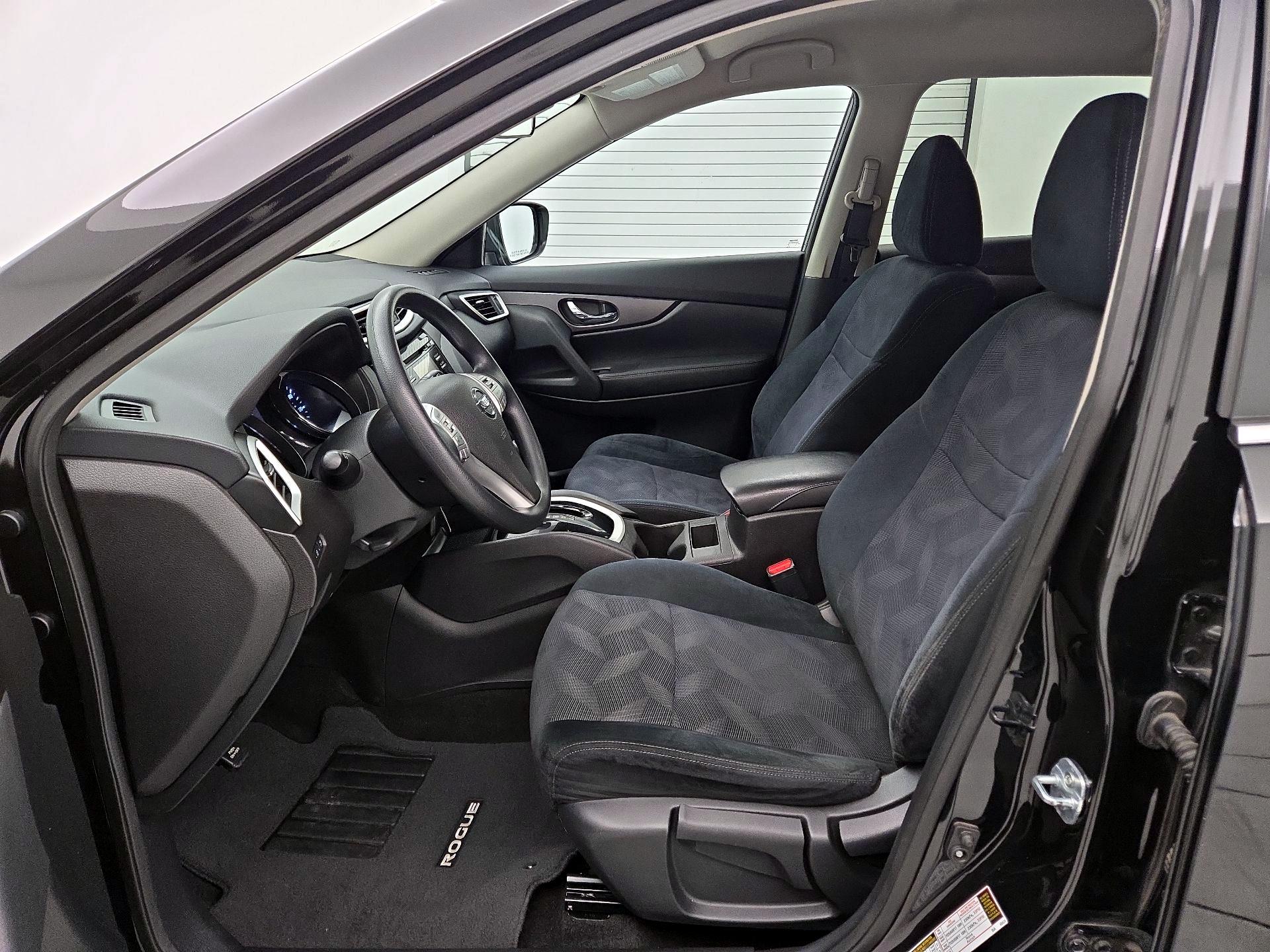 Thumbnail: 2016 Nissan Rogue - 11