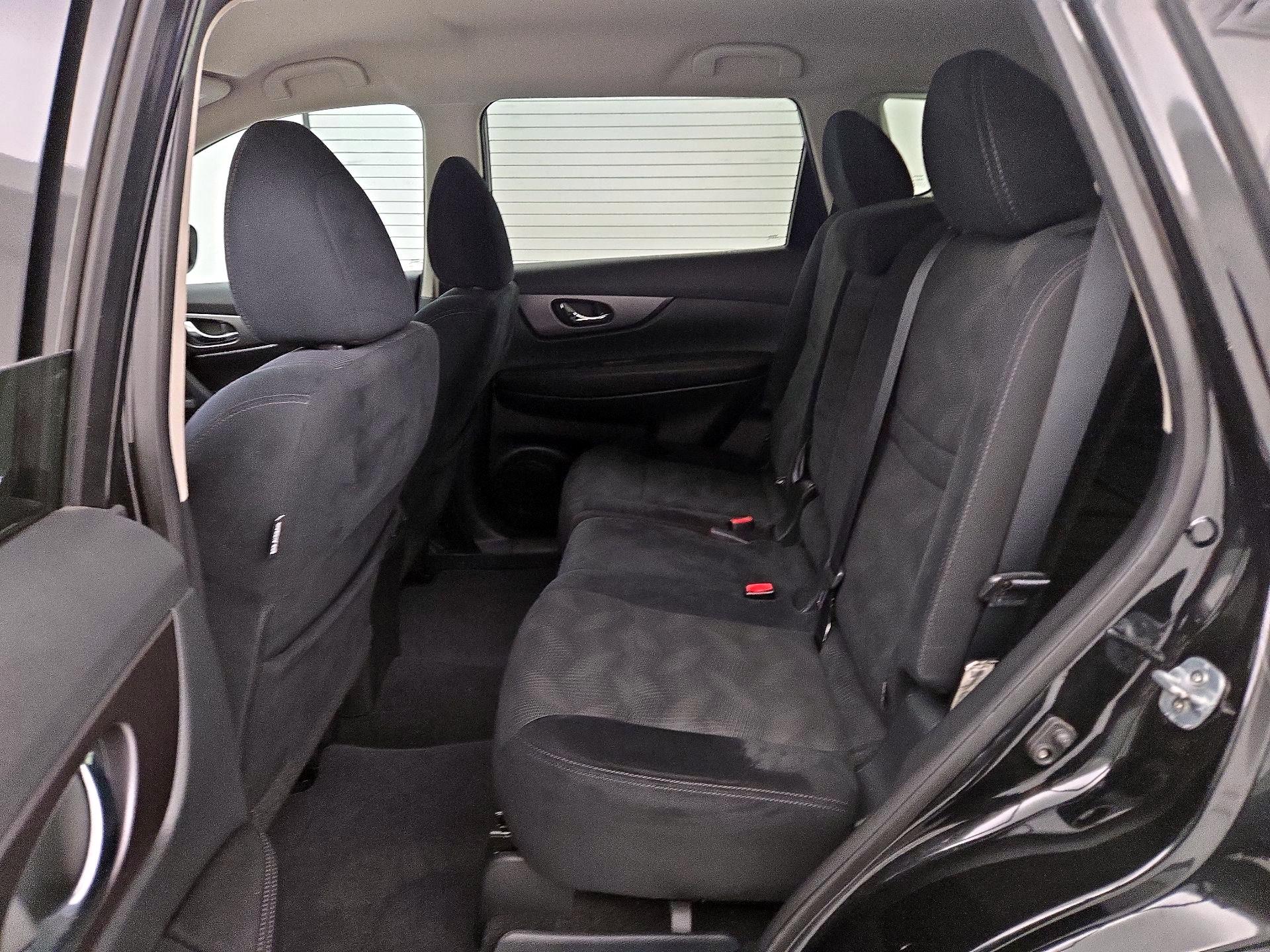 Thumbnail: 2016 Nissan Rogue - 19