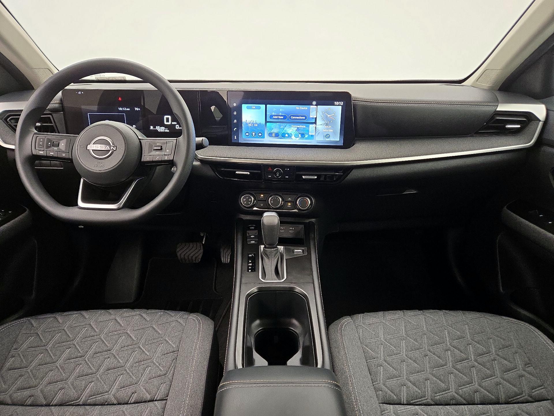 Thumbnail: 2025 Nissan Kicks - 9